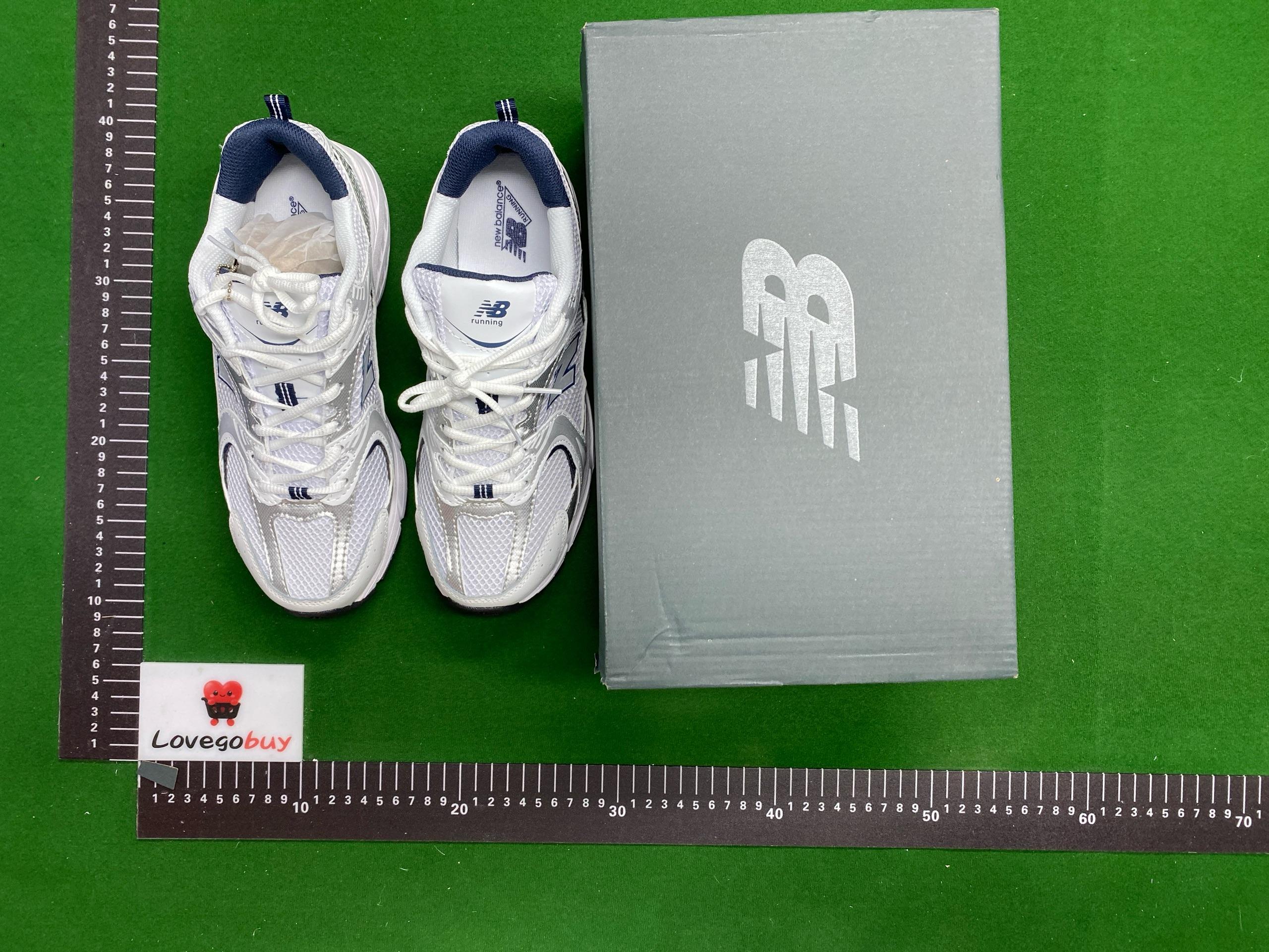 Foto QC 3 de New Balance 530 Retro White Silver Navy MR530SG