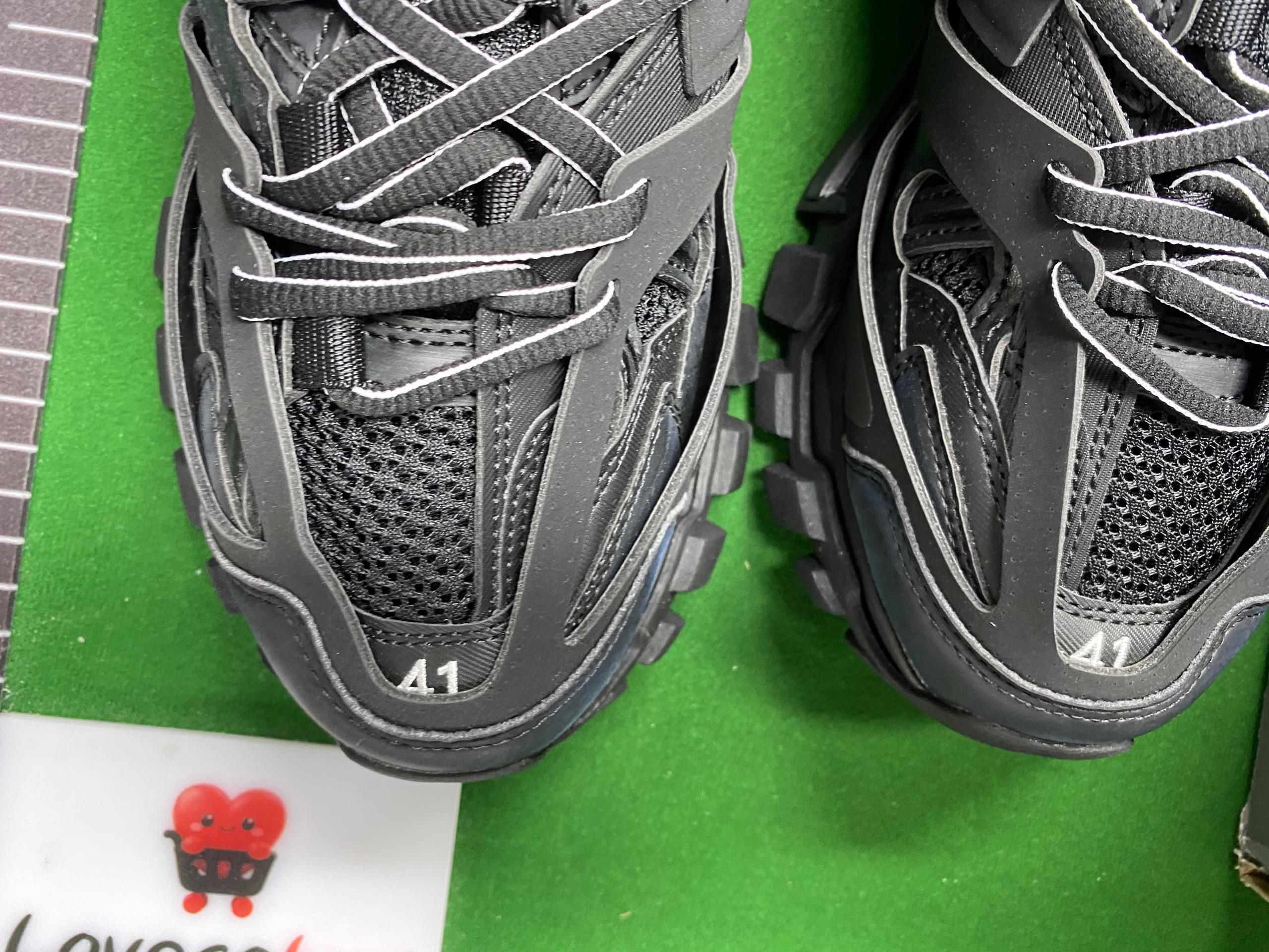 Foto QC 3 de Balenciaga Track LED Black