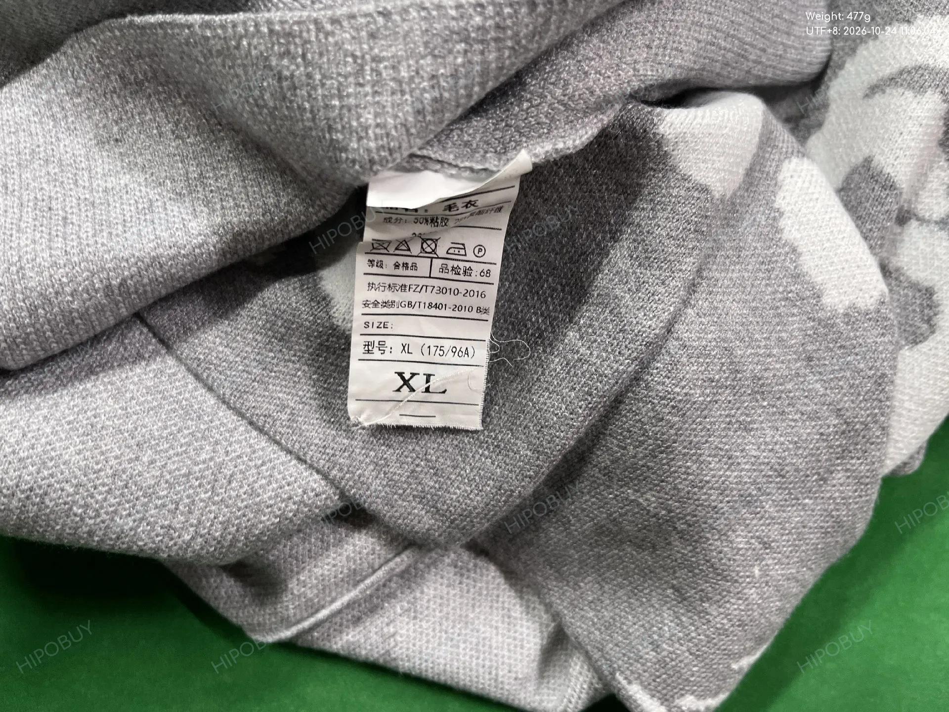 Foto QC 5 de Cole Buxton Logo Crewneck Sweater Black