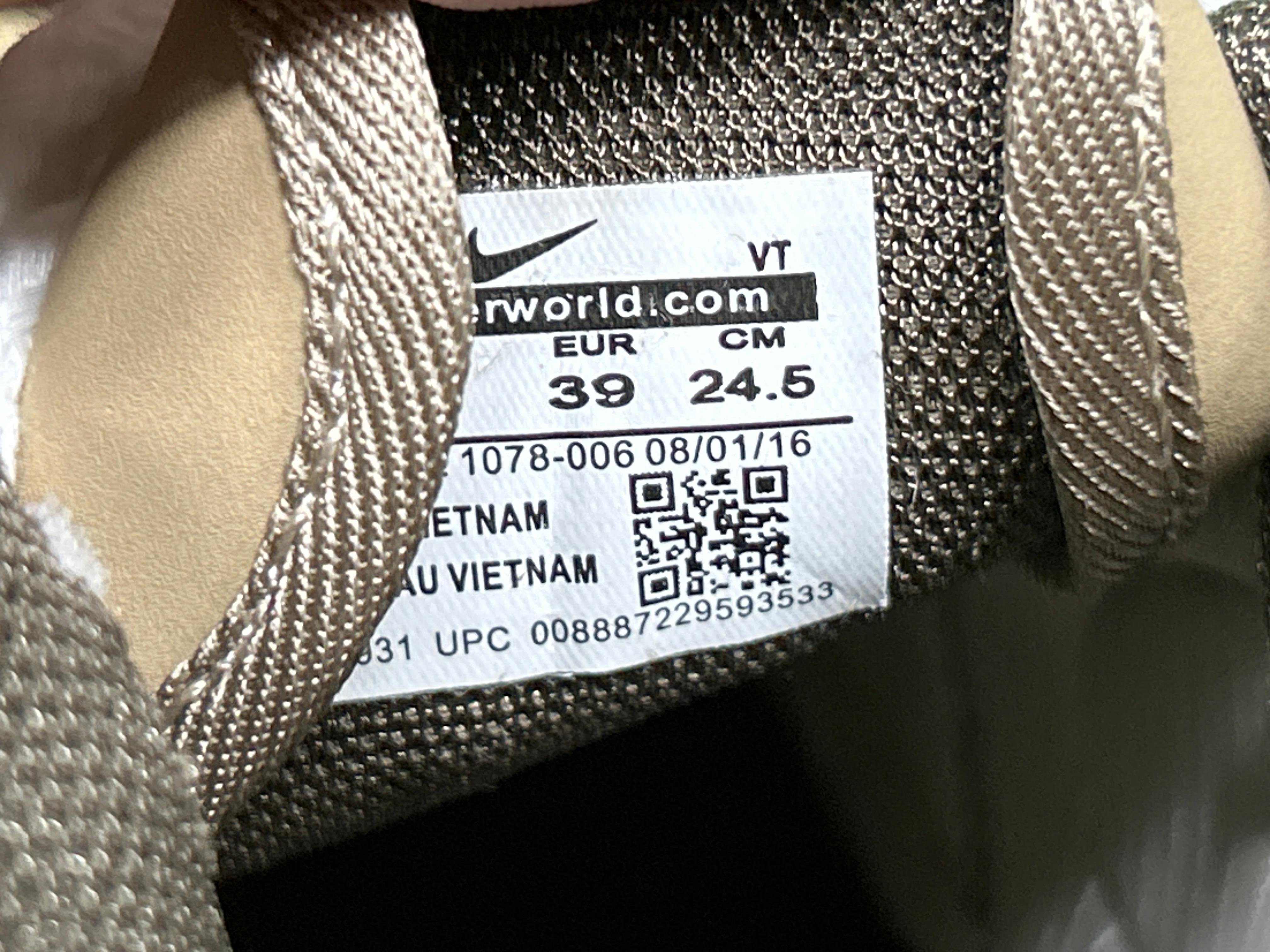 Foto QC 8 de Nike SB Dunk Low Why So Sad? BC0590-400