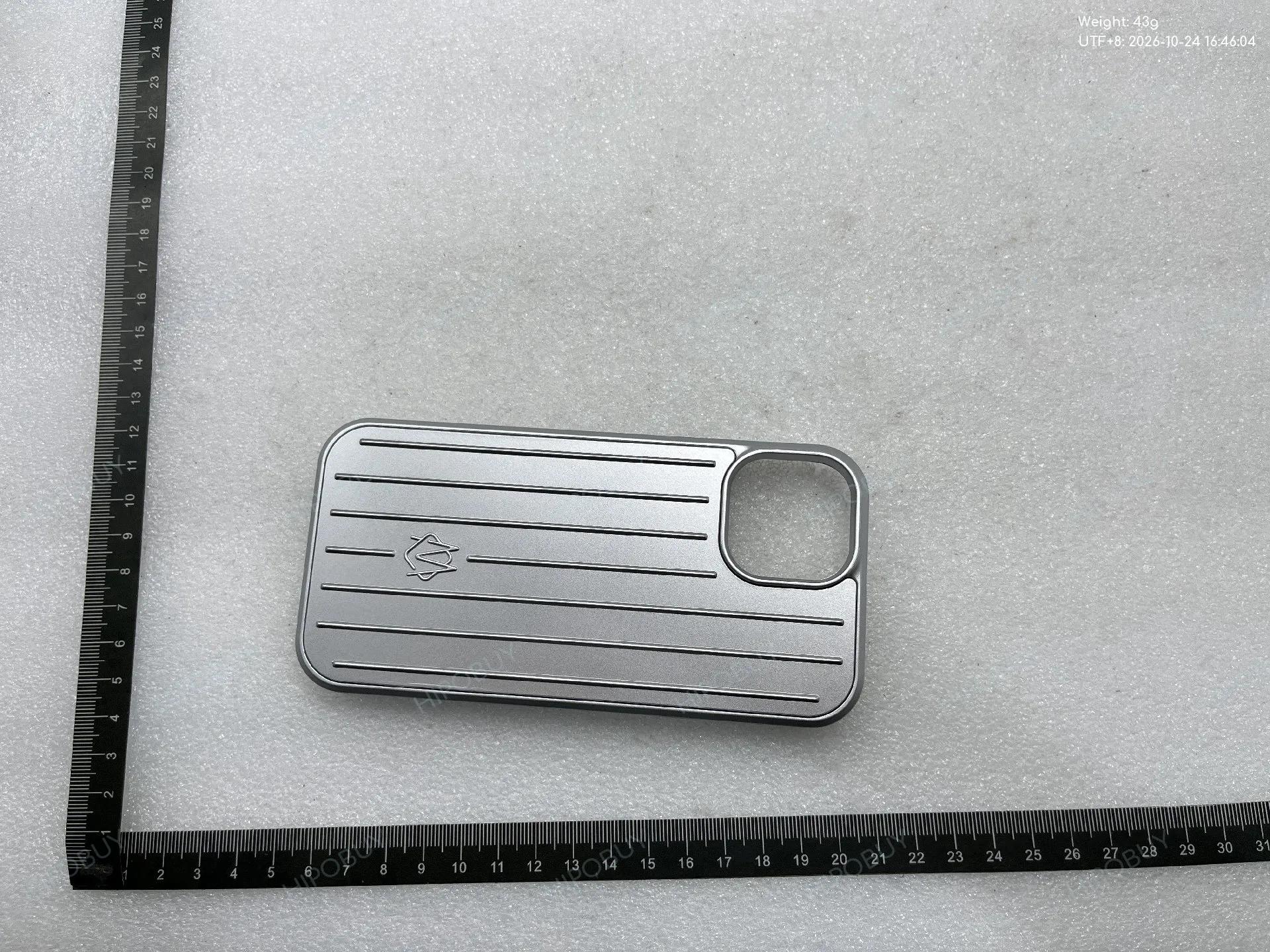 Foto QC 4 de Luggage Aluminum Case for iPhone 17 Pro Max Silver