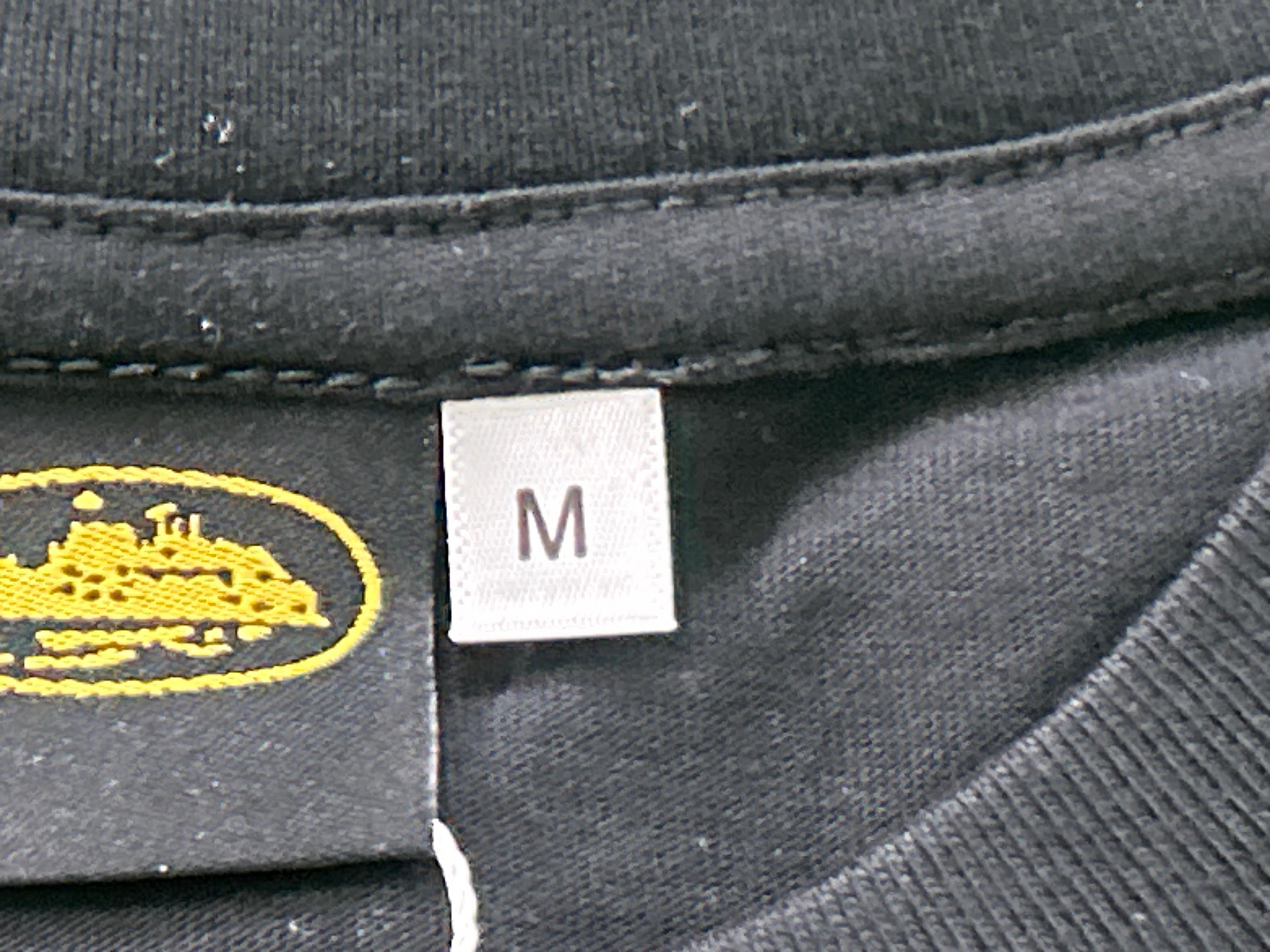 Foto QC 2 de Corteiz T-shirt Script Logo Black