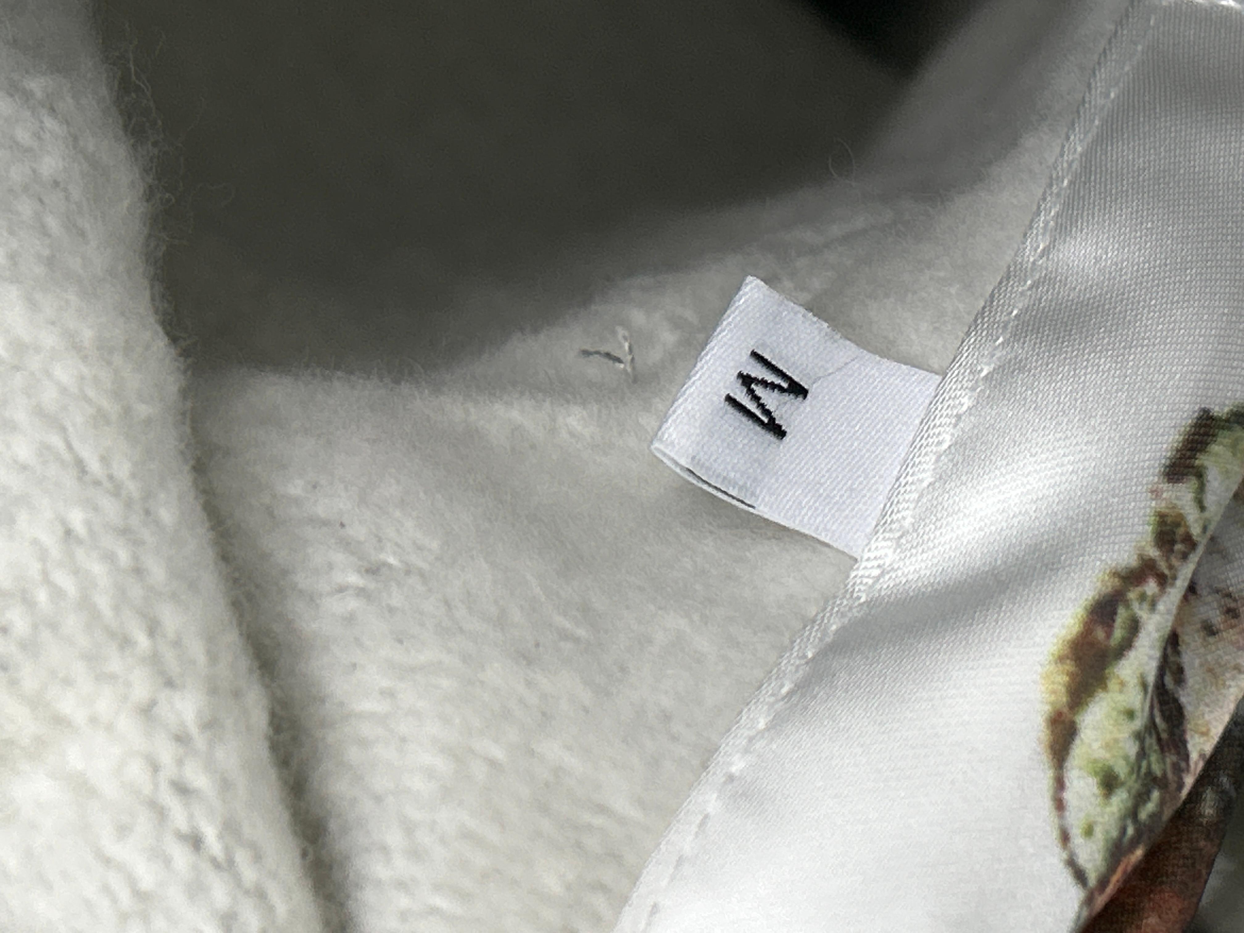 Foto QC 2 de Peace in War Sweater Heavyweight Peace Sign Print White