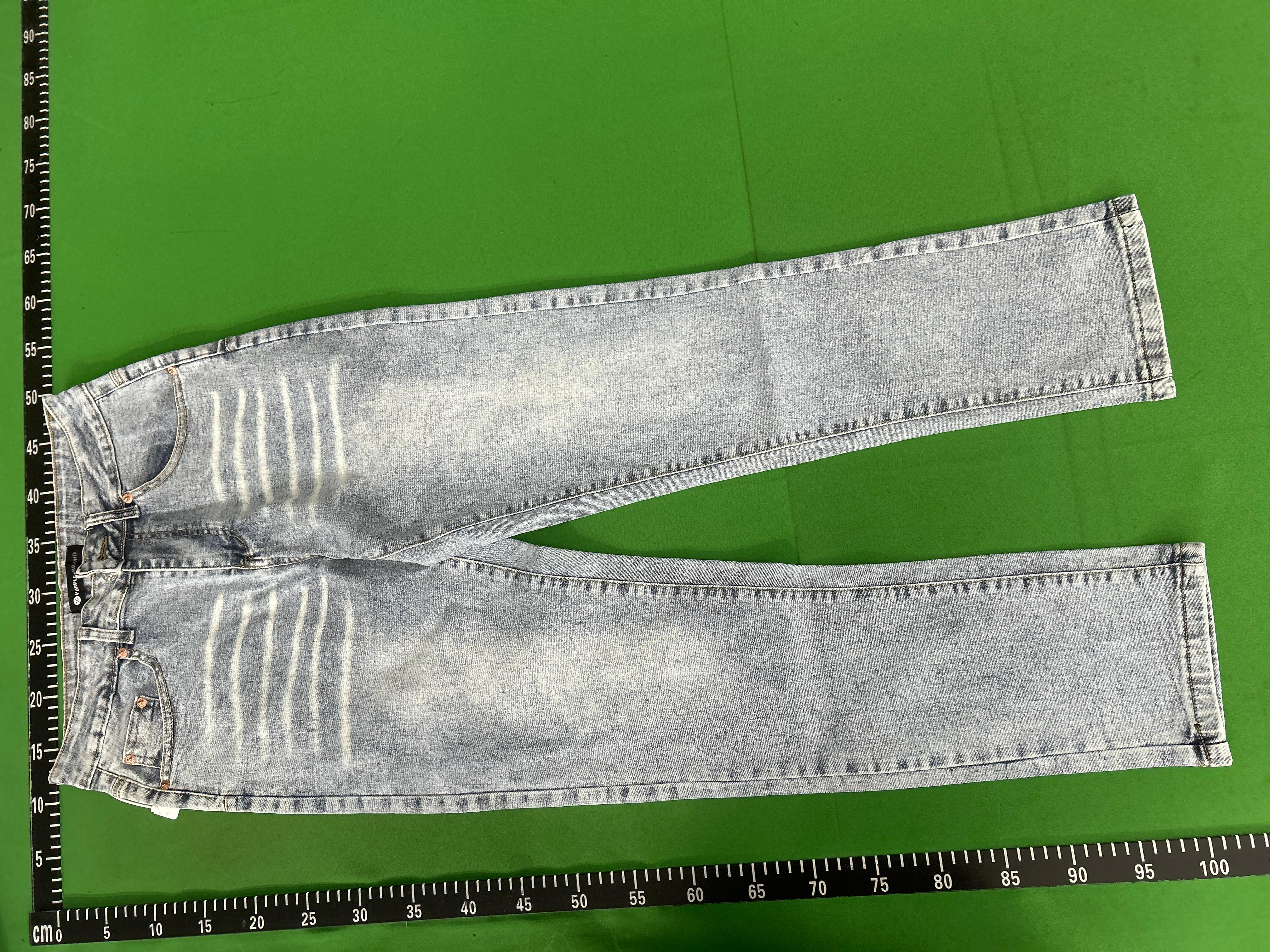 Foto QC 2 de Amiri MX1 Jeans Distressed Slim Light Blue