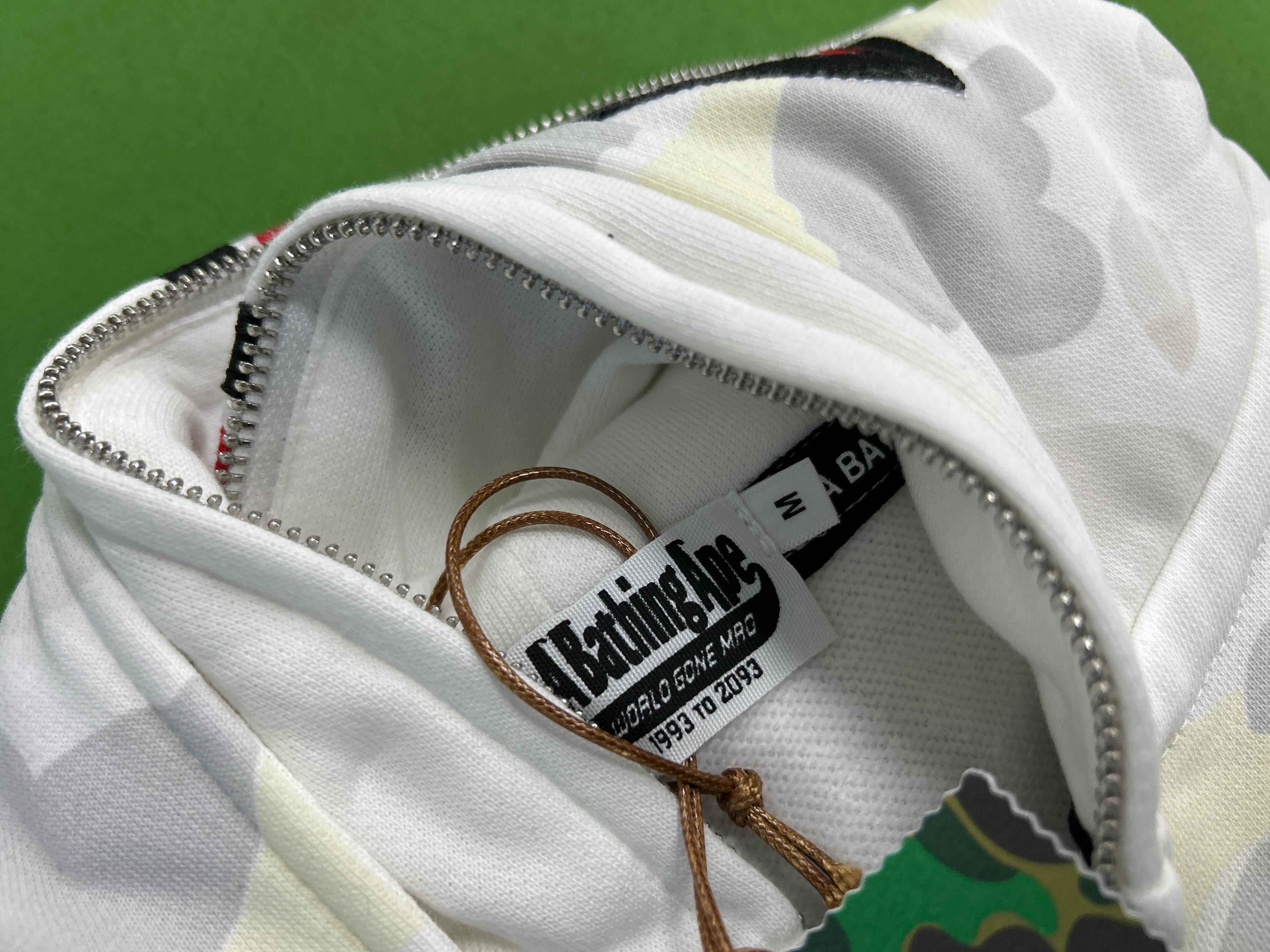 Foto QC 6 de BAPE Miami 4th Anniversary Shark Hoodie Jacket Double Hood Black Camo