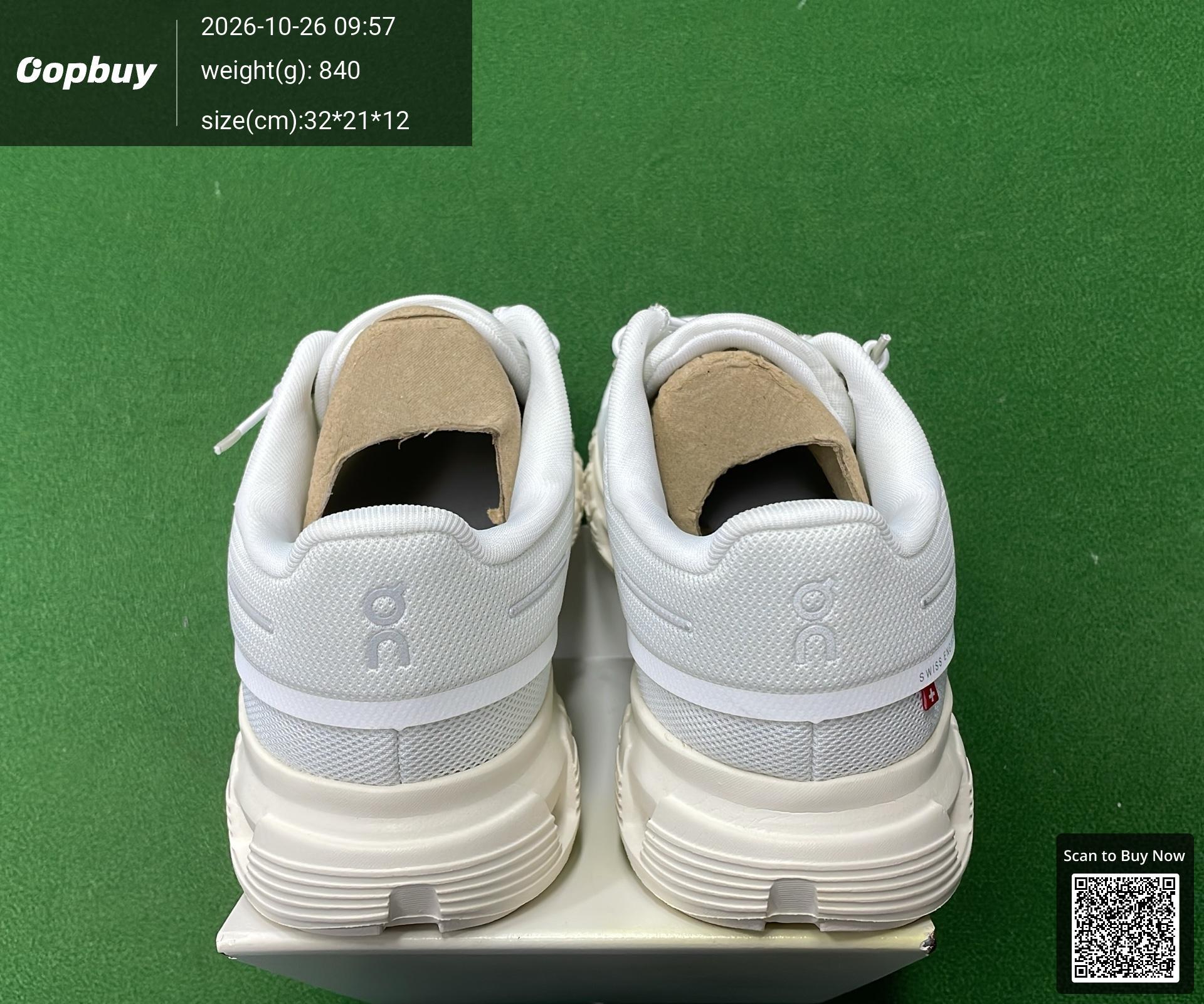 Foto QC 3 de On Cloud 6 Low Black Black 3WF10061043