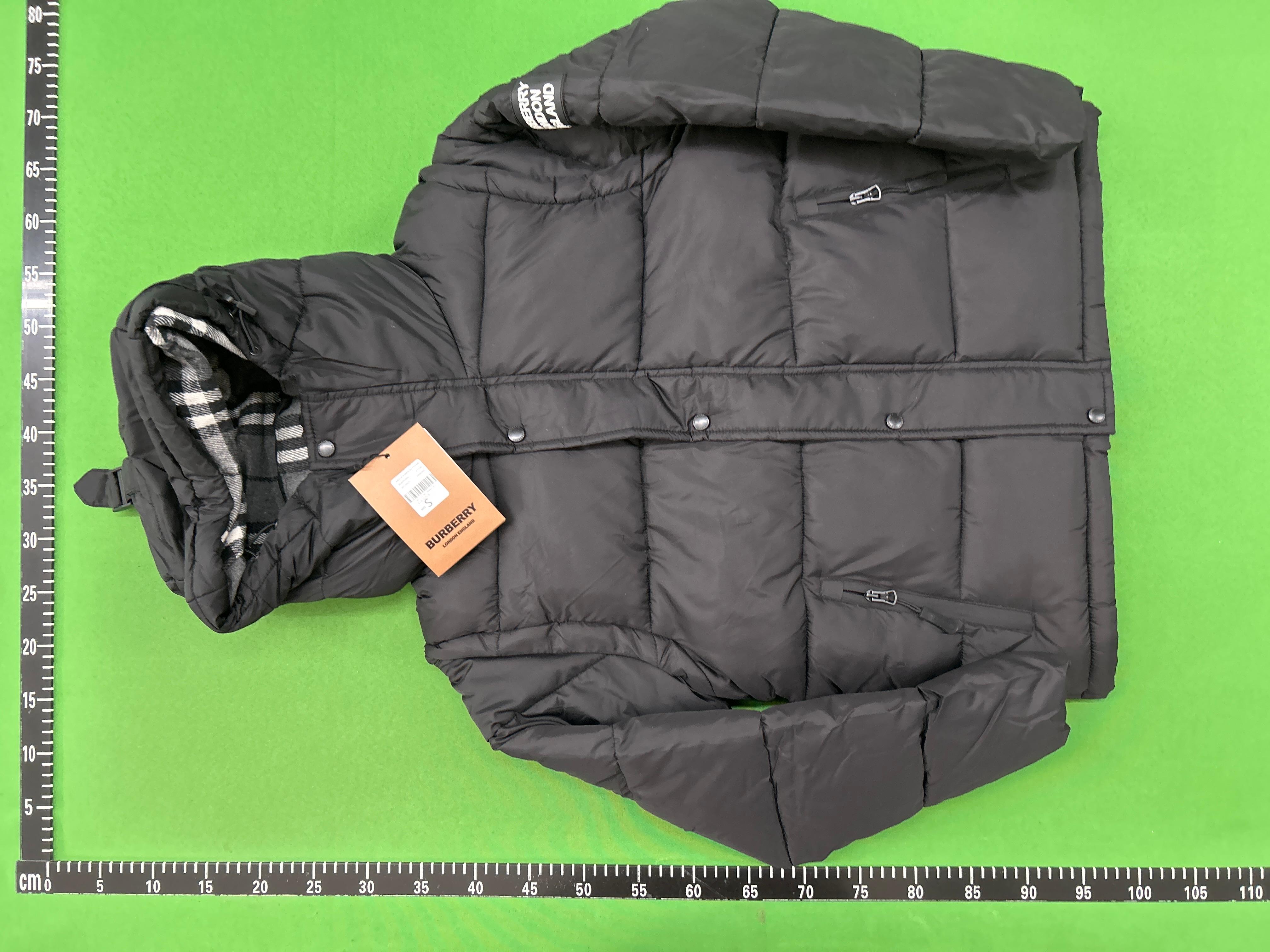 Foto QC 2 de Burberry Puffer Jacket Black