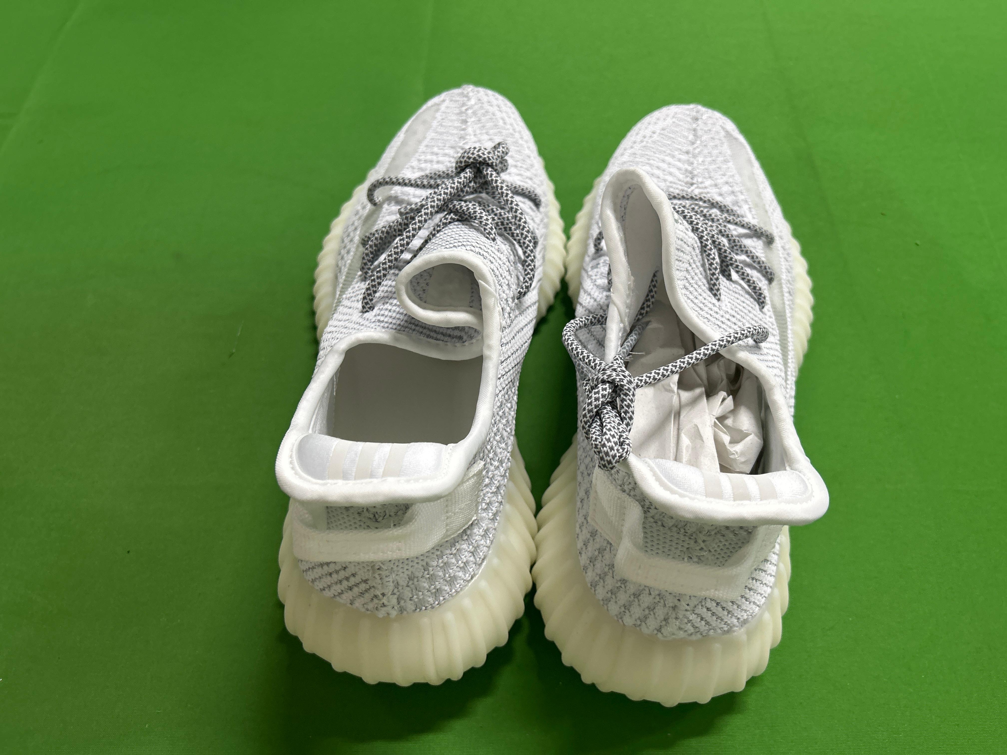 Foto QC 3 de adidas Yeezy Boost 350 V2 Zebra CP9654