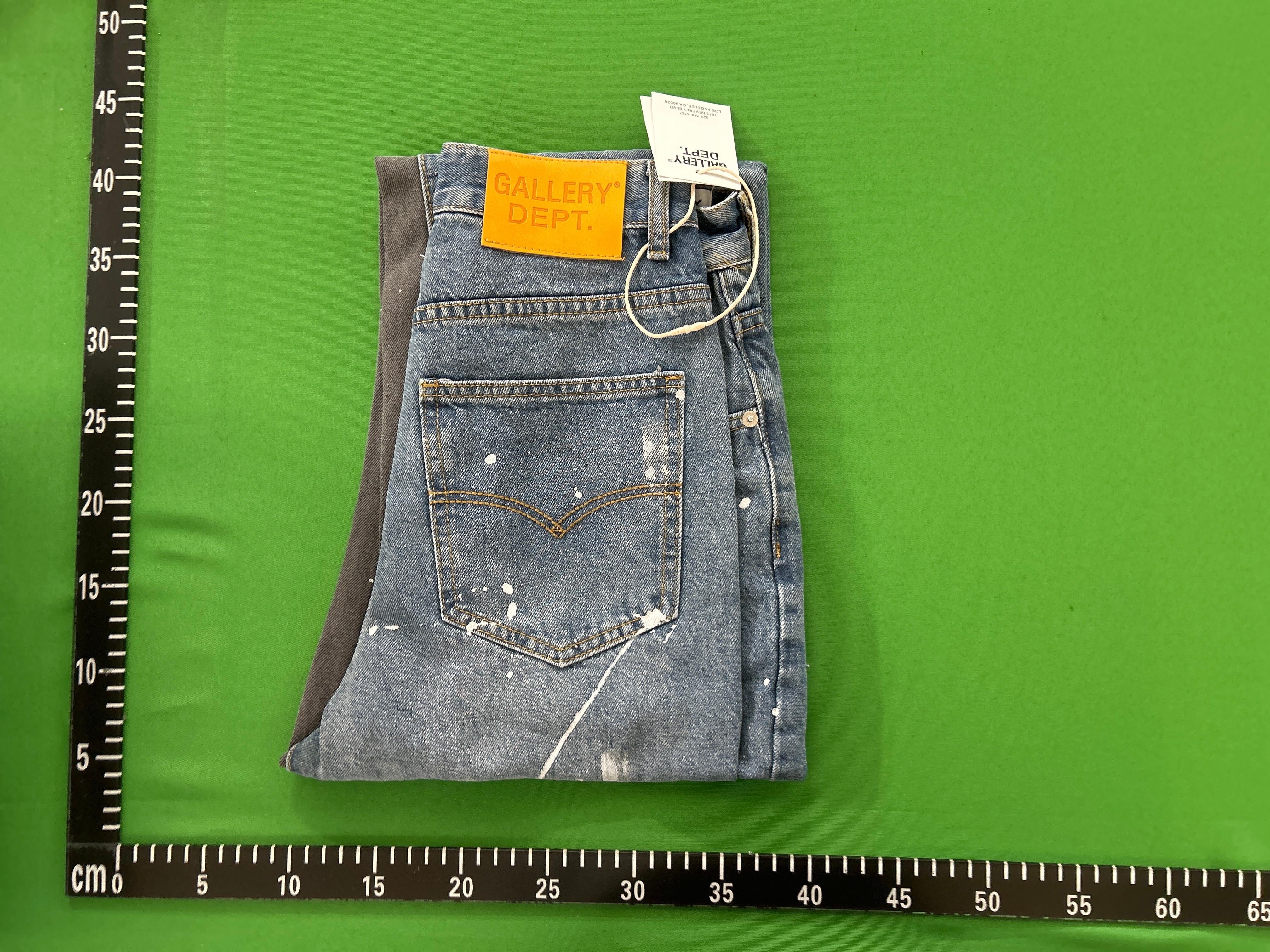 Foto QC 1 de Gallery Dept. LA Flare Jeans Paint Splatter Grey