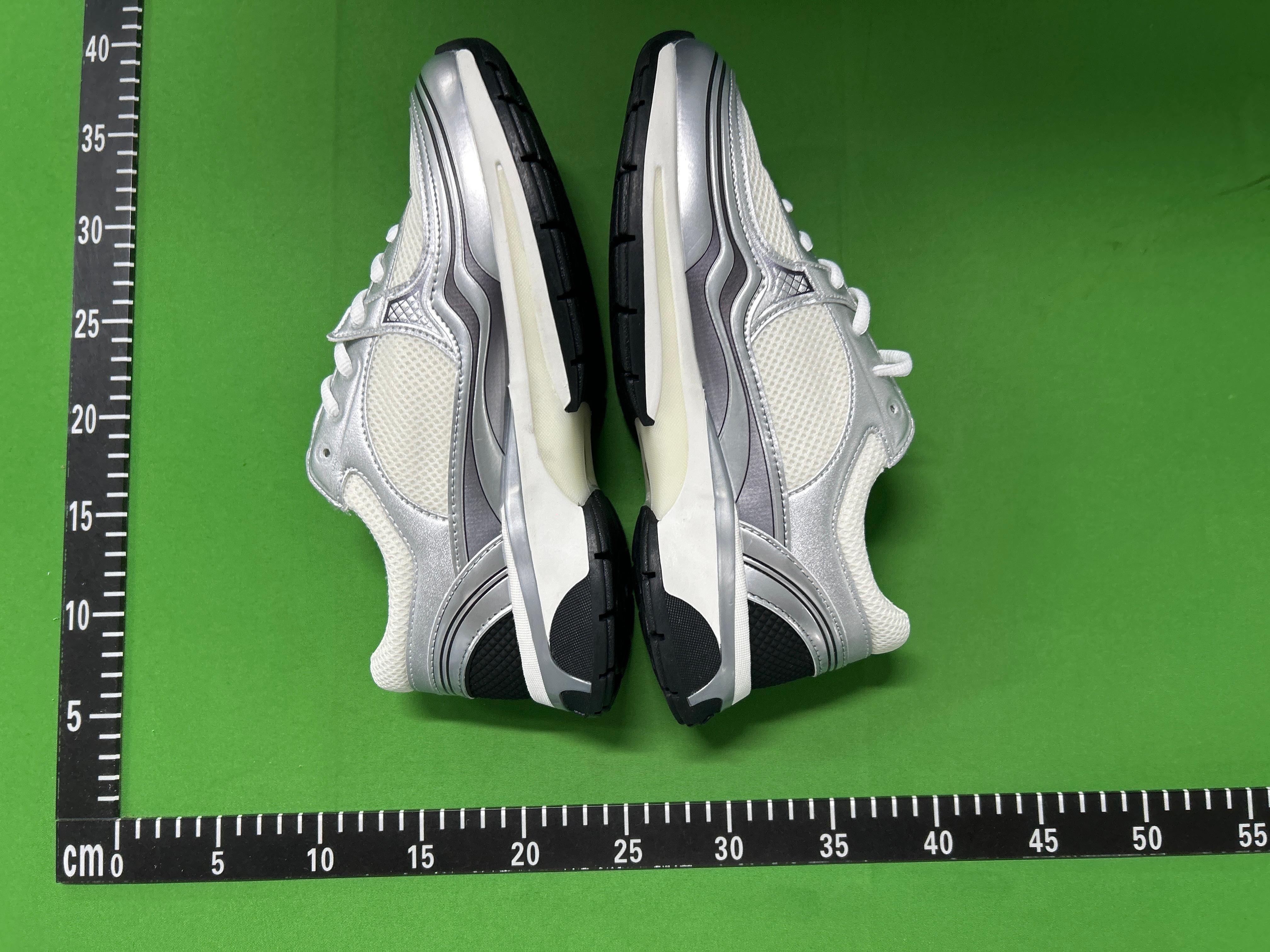 Foto QC 4 de Chanel Sneaker Low Silver G39792 Y56368 K5451