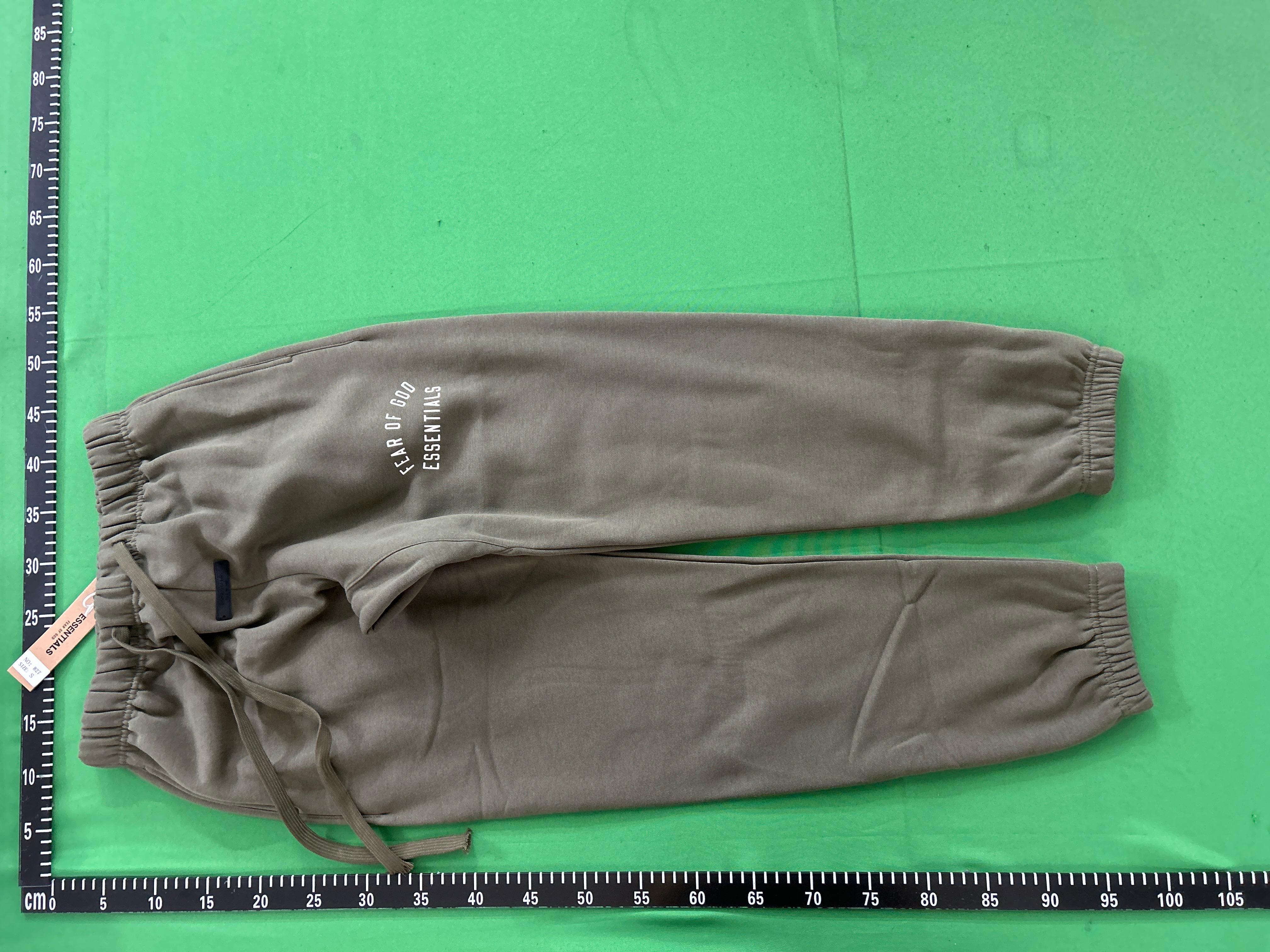 Foto QC 8 de Fear of God Essentials Training 90s Hoodie Black