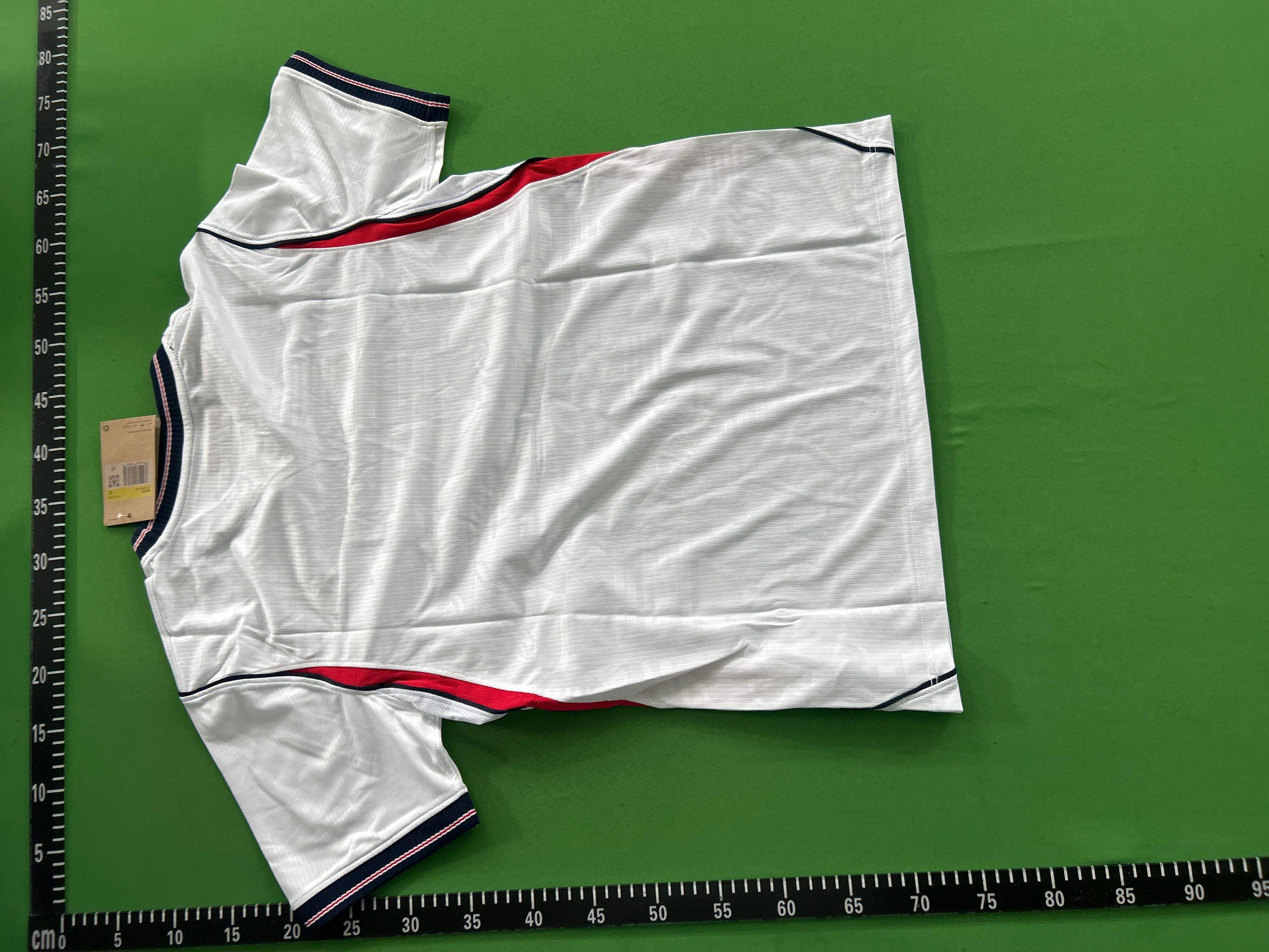 Foto QC 7 de adidas x Spain National Football Team 2026 Home Jersey Maroon/Gold