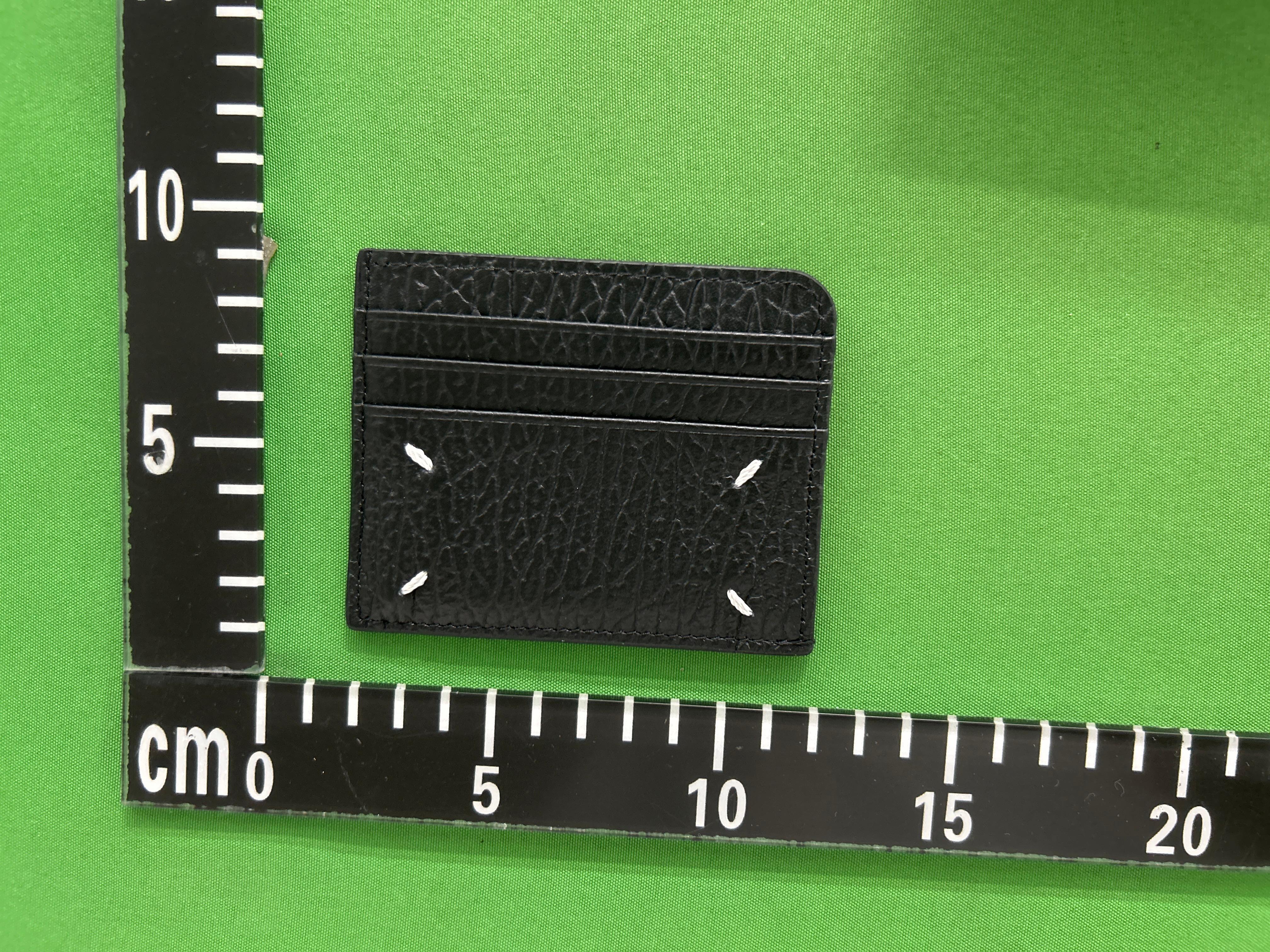 Foto QC 3 de Maison Margiela Four Stitches Cardholder Grained Leather Black