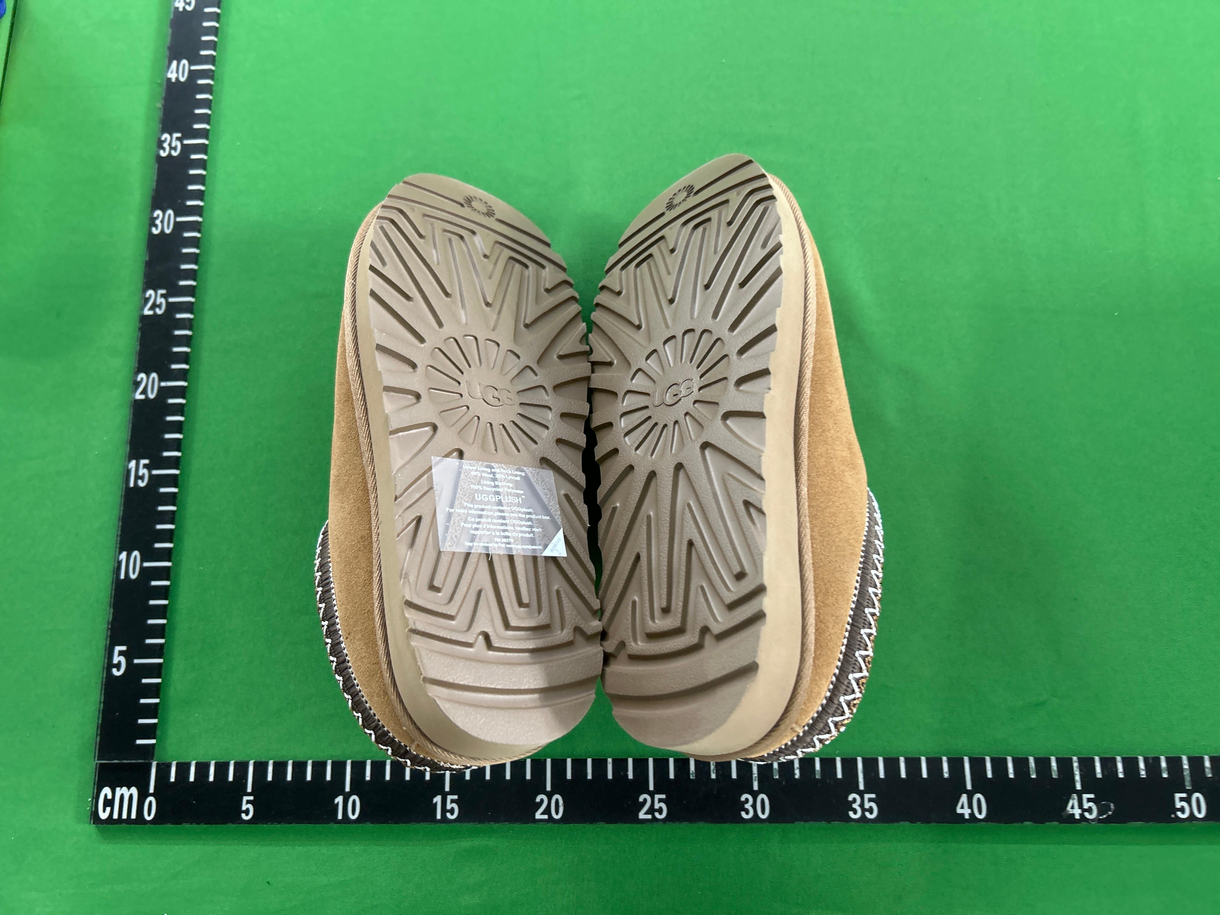 Foto QC 6 de UGG Lownel Suede Platform 1144032