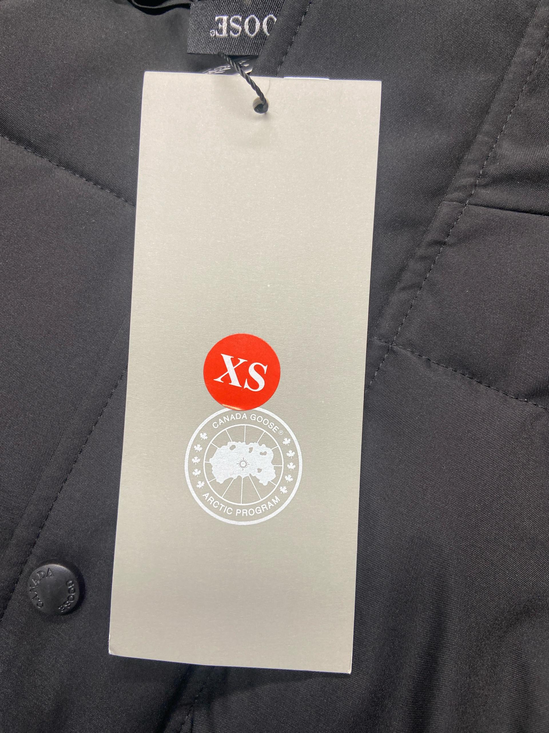 Foto QC 3 de Canada Goose Down Puffer Jacket Fur Hood Black