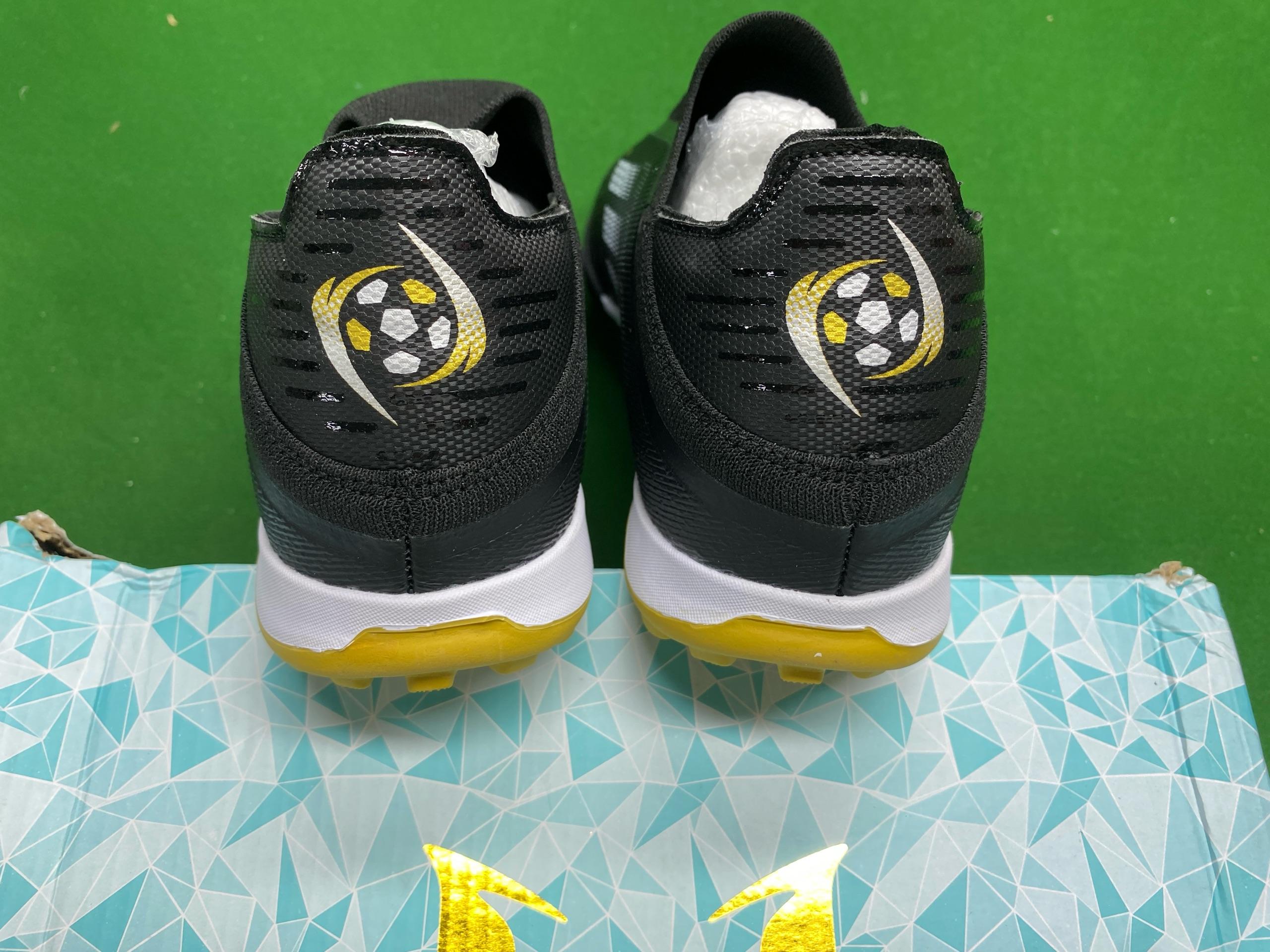 Foto QC 3 de adidas F50 League Laceless Turf Soccer Shoes White