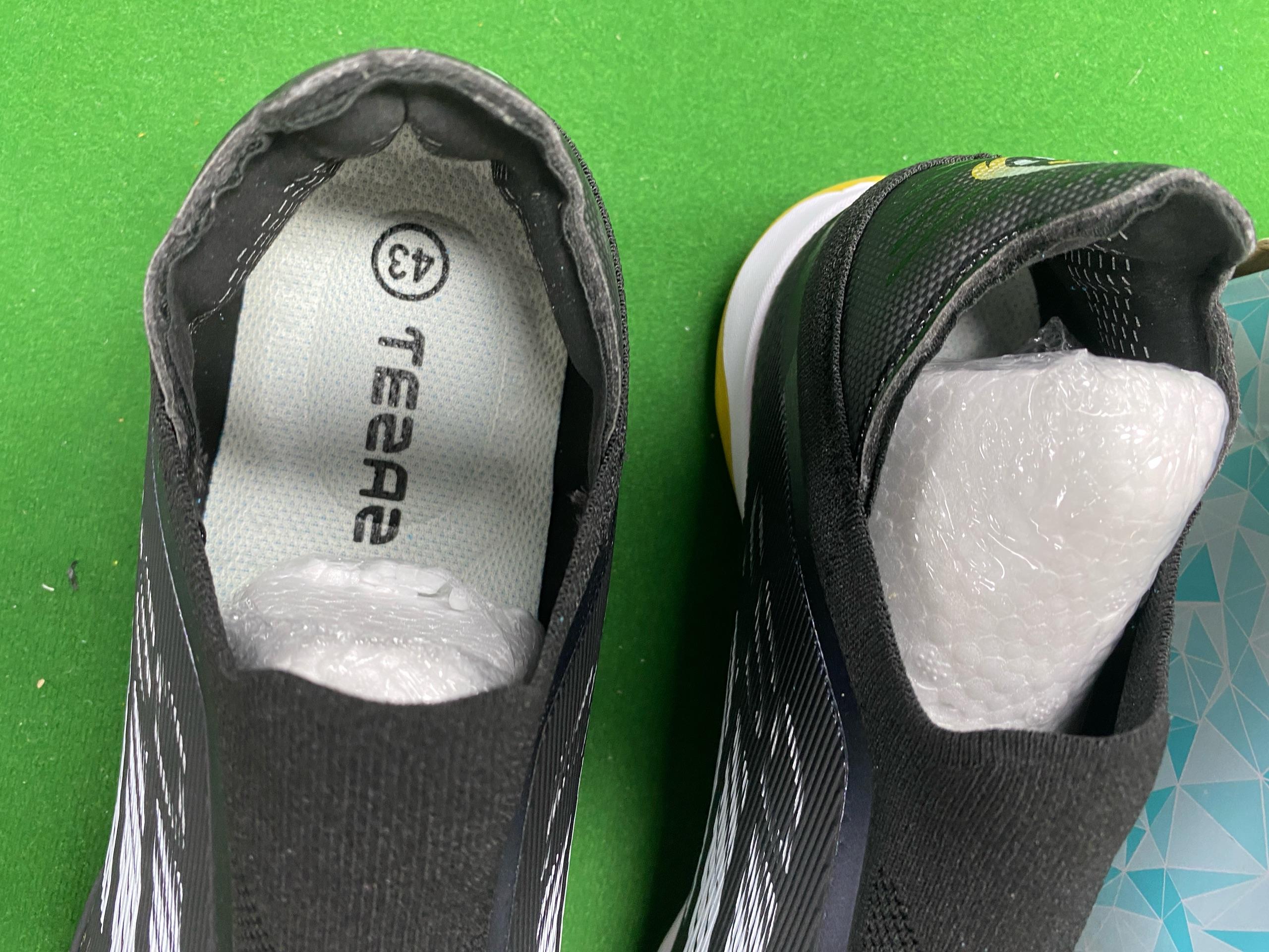 Foto QC 4 de adidas F50 League Laceless Turf Soccer Shoes White
