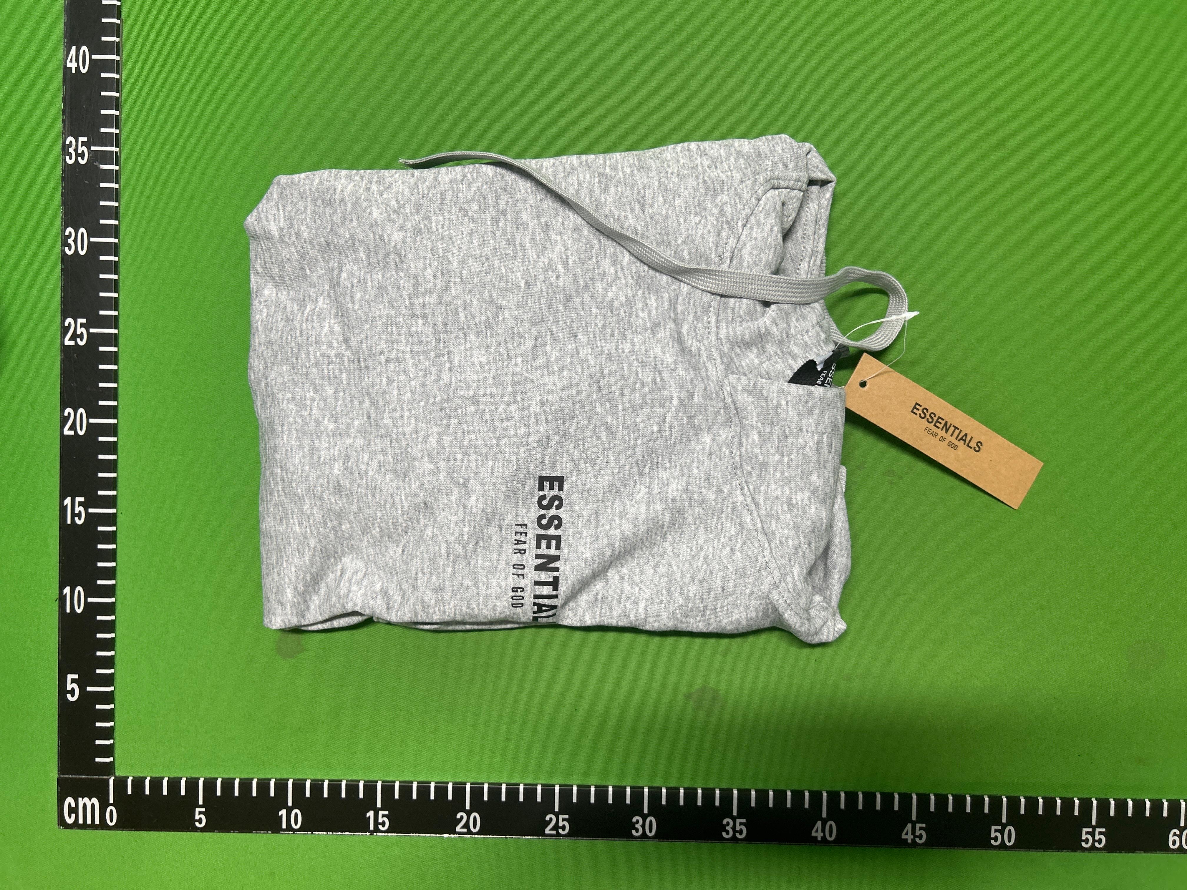 Foto QC 5 de Fear of God Essentials Hoodie Jacket Logo Fleece Heather Grey
