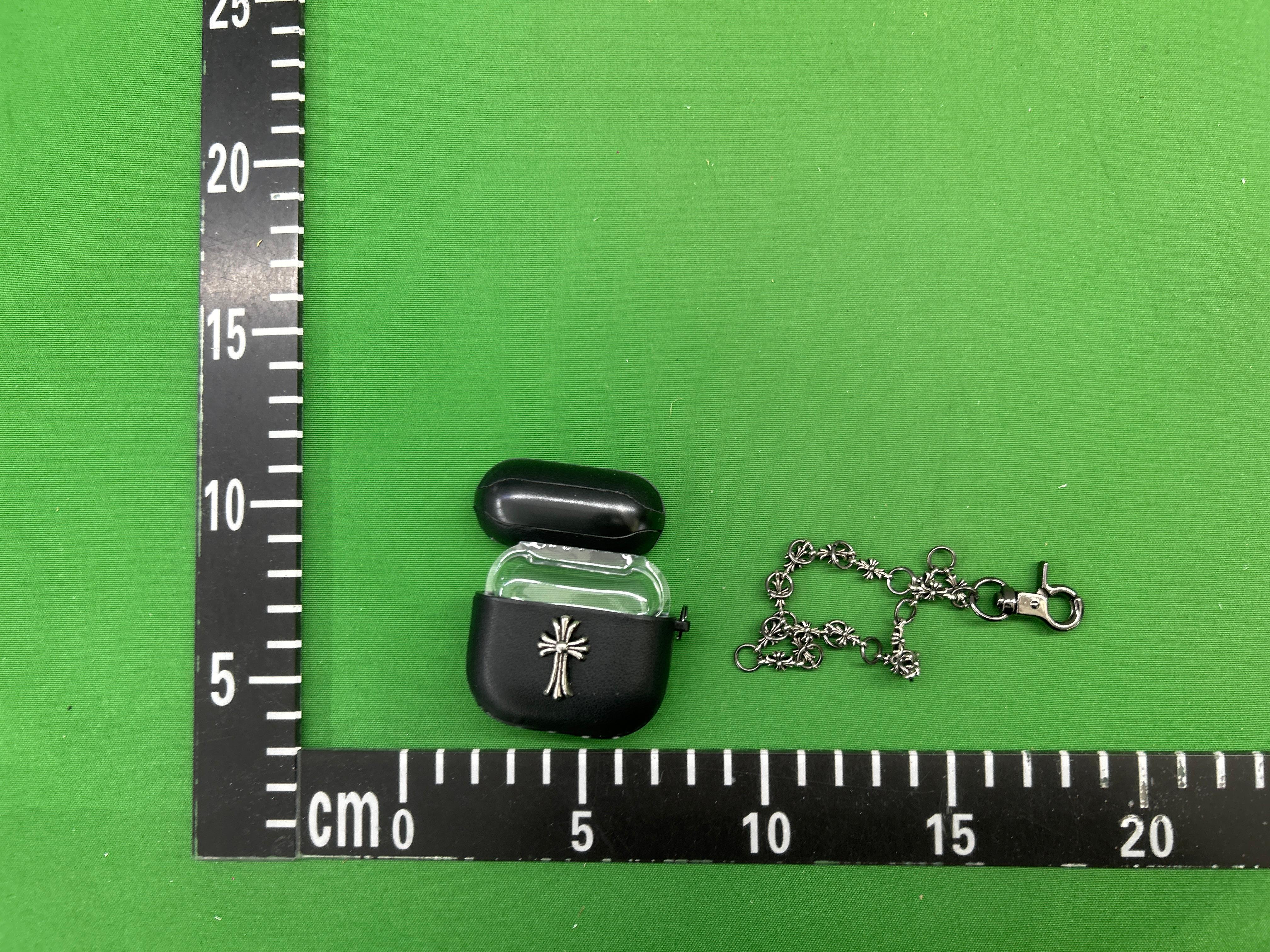 Foto QC 1 de Chrome Hearts Leather Case for AirPods Pro Black