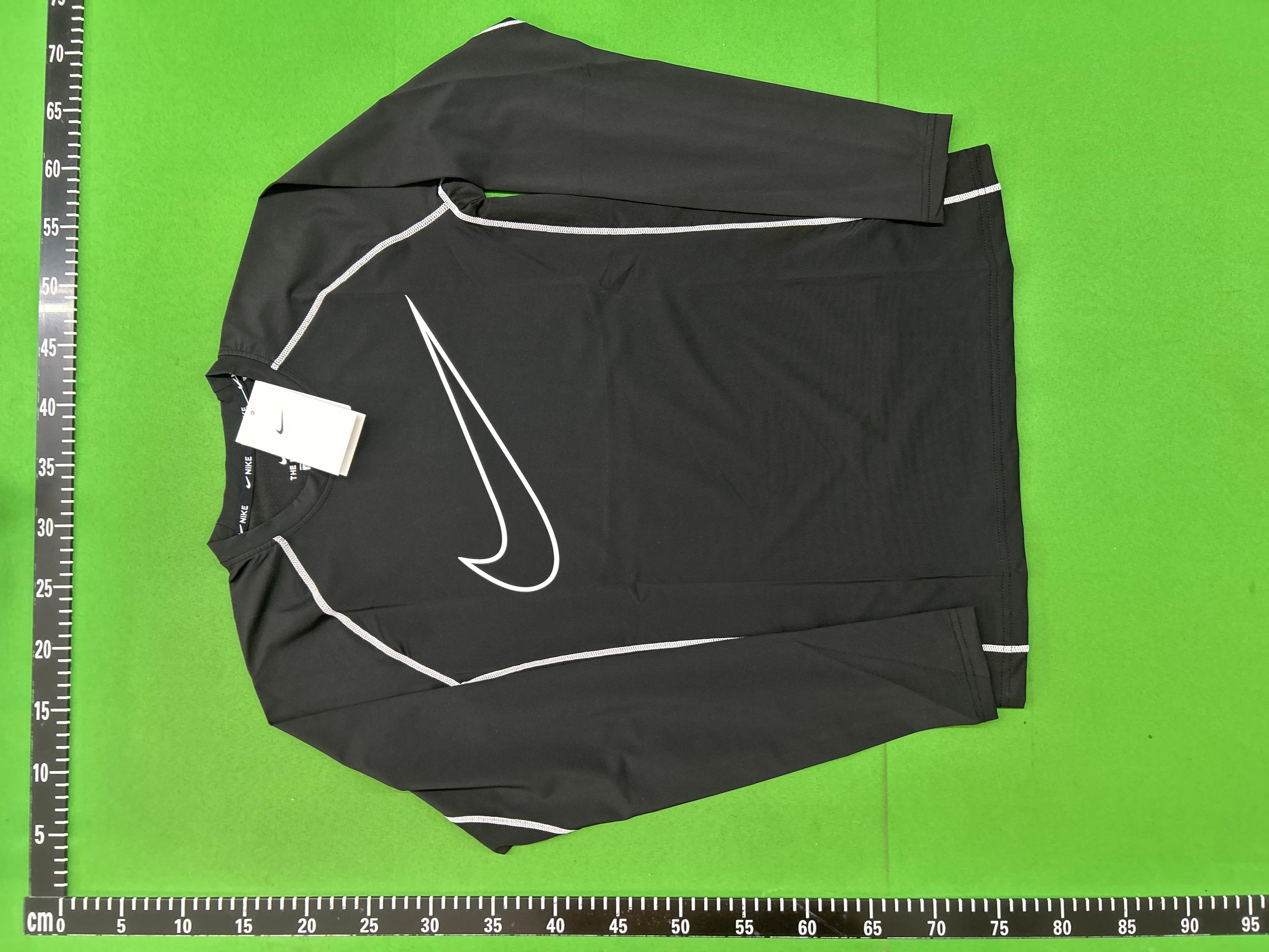 Foto QC 7 de Nike Pro T-shirt Swoosh Graphic White