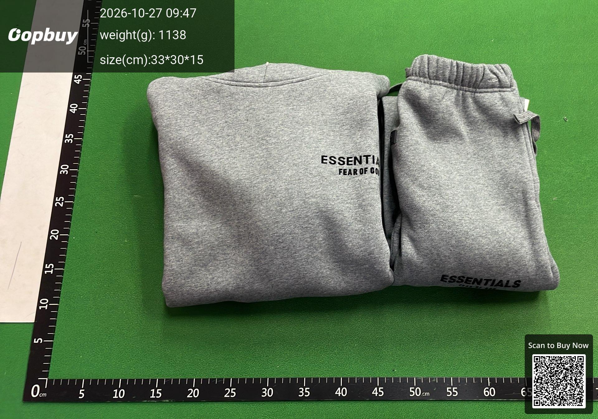 Foto QC 5 de Fear of God Essentials Hoodie Flocked Logo Black