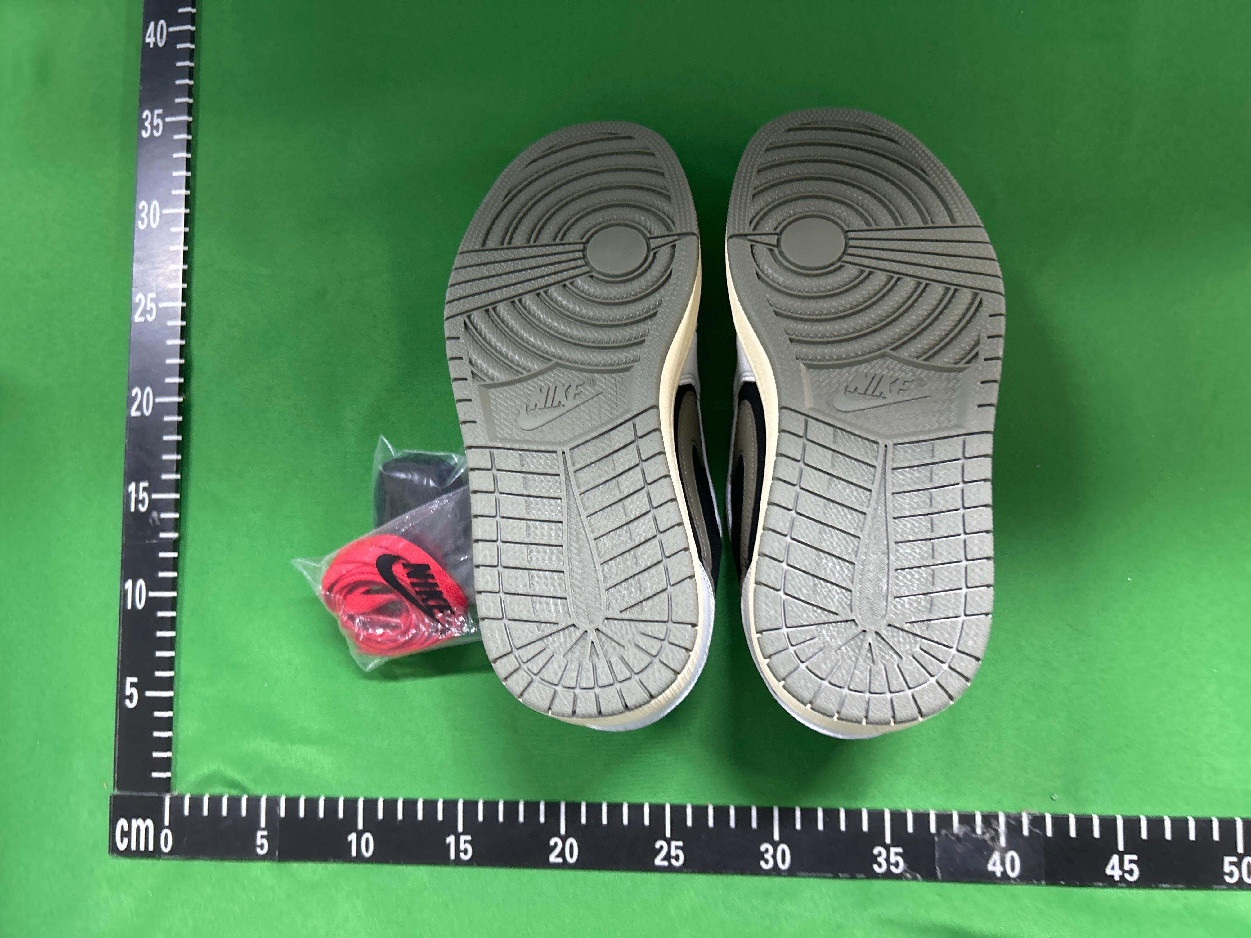 Foto QC 6 de Jordan 1 Retro Low OG SP Travis Scott Black Phantom DM7866-001