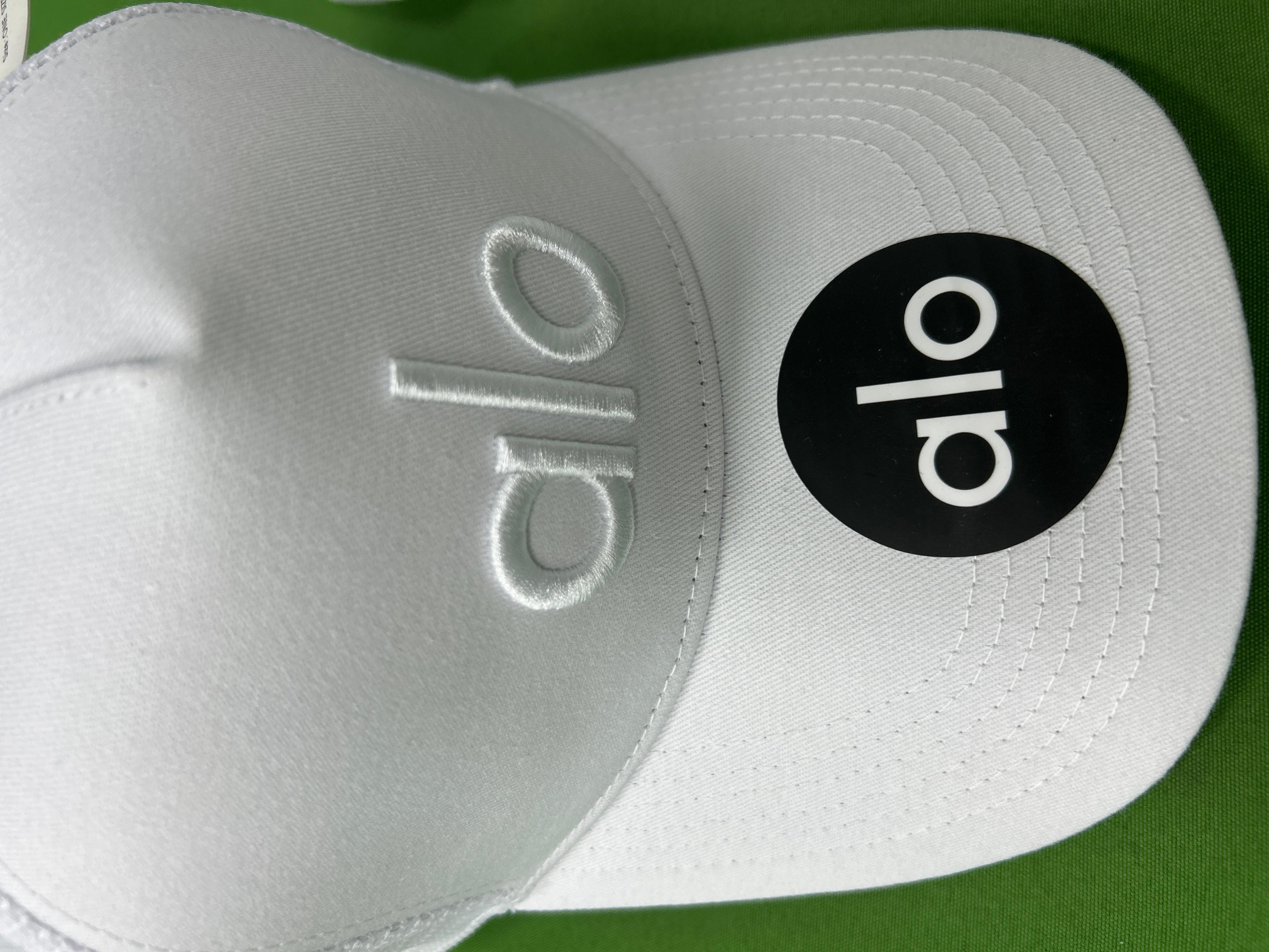 Foto QC 3 de Alo Yoga Mesh Baseball Cap Olive