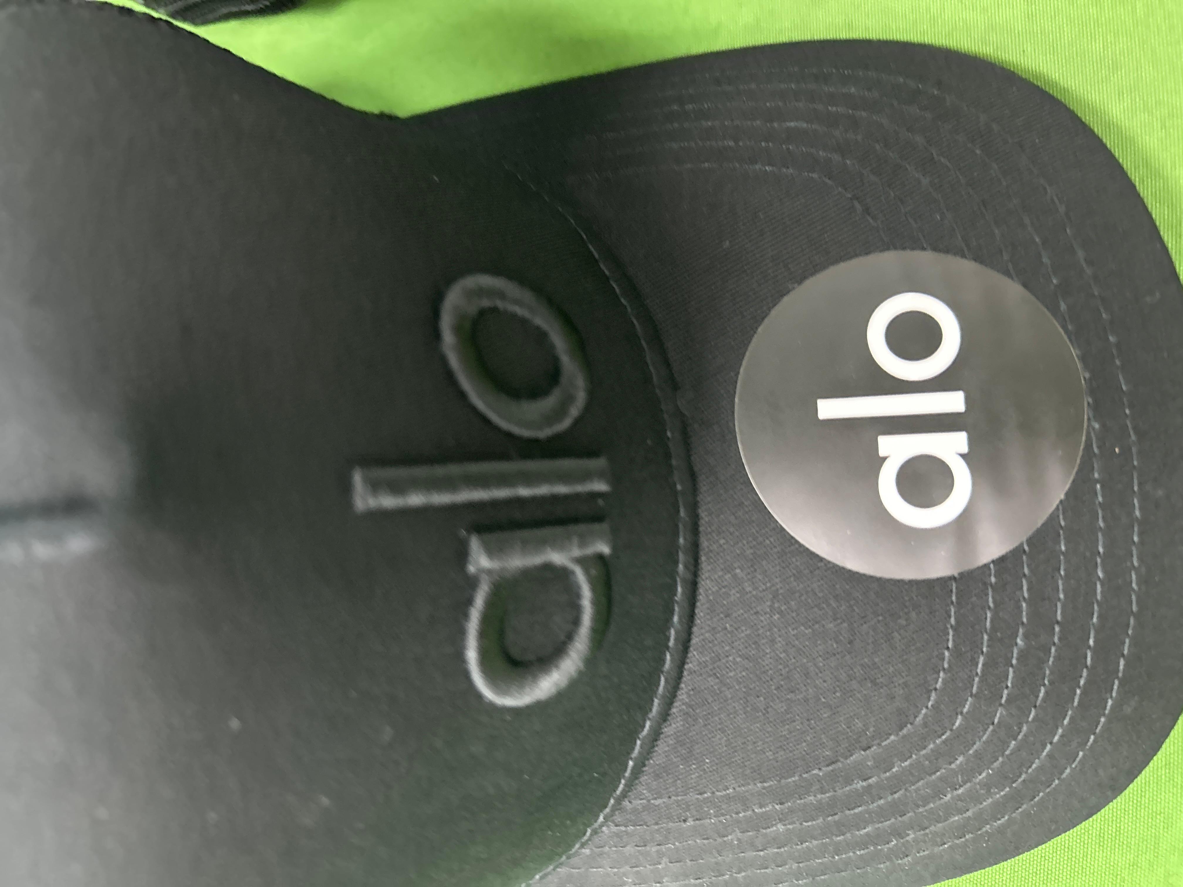 Foto QC 6 de Alo Yoga Mesh Baseball Cap Olive