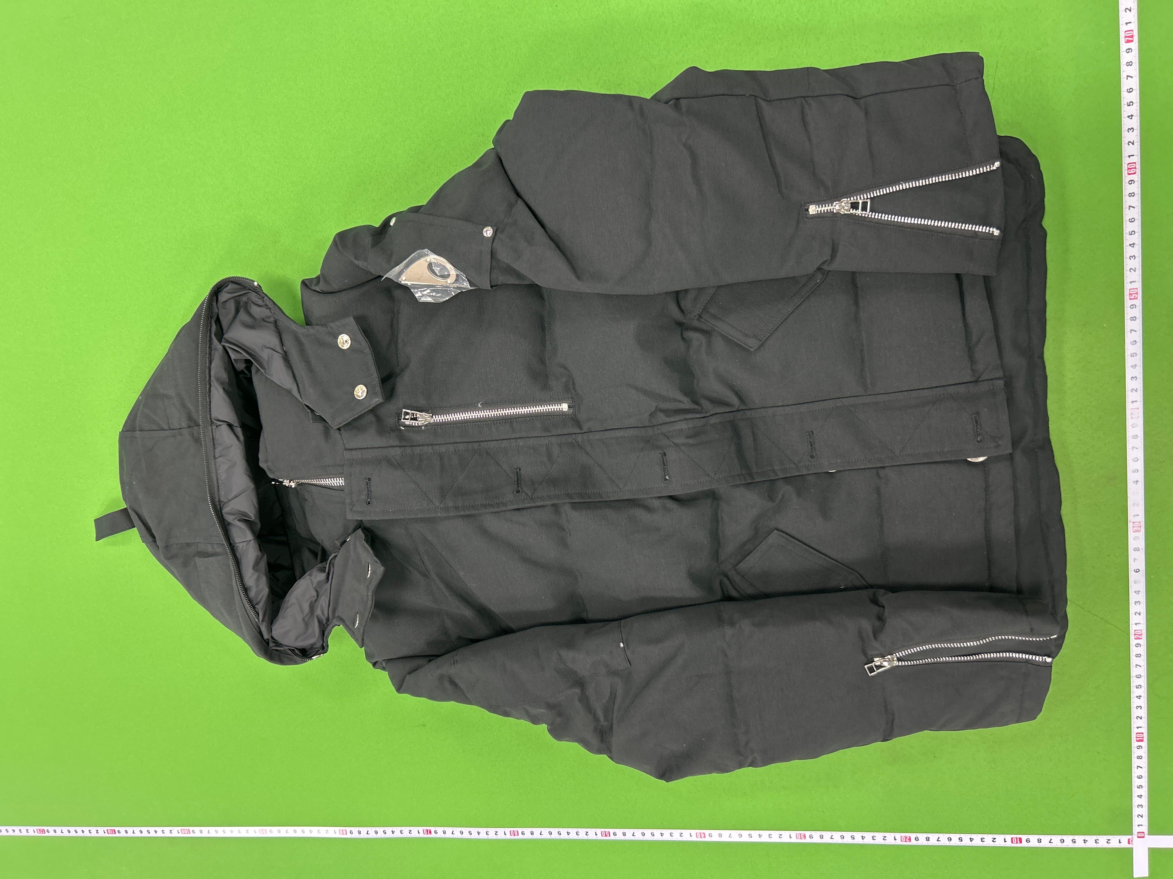 Foto QC 7 de Moose Knuckles Gold Series Down Jacket Fox Fur Black