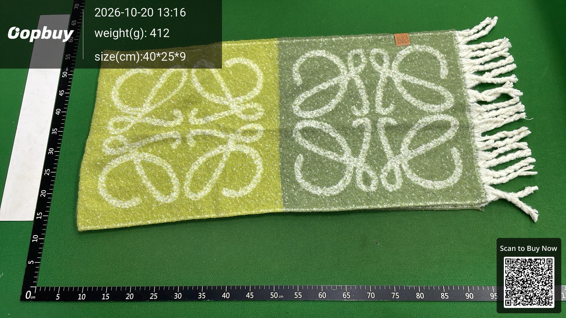 Foto QC 4 de Loewe Anagram Scarf Mohair Beige