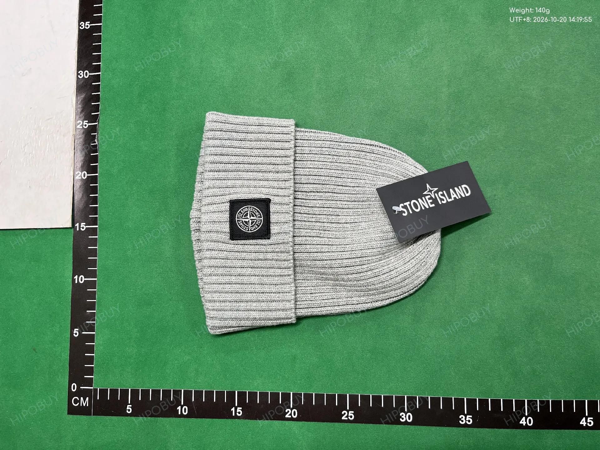 Foto QC 3 de Stone Island Compass Logo Beanie Black