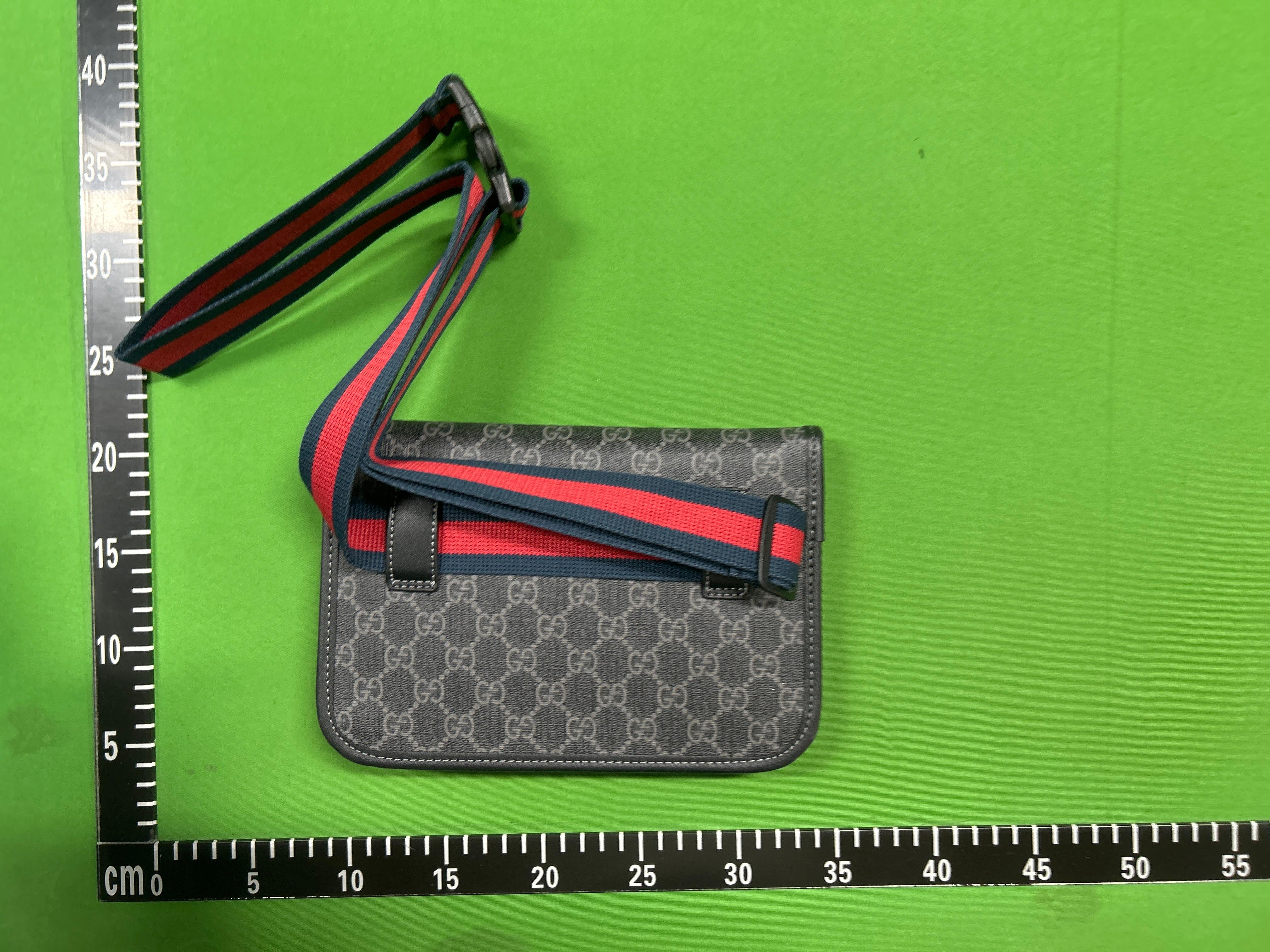 Foto QC 6 de Louis Vuitton Trio Messenger Monogram Shadow Black