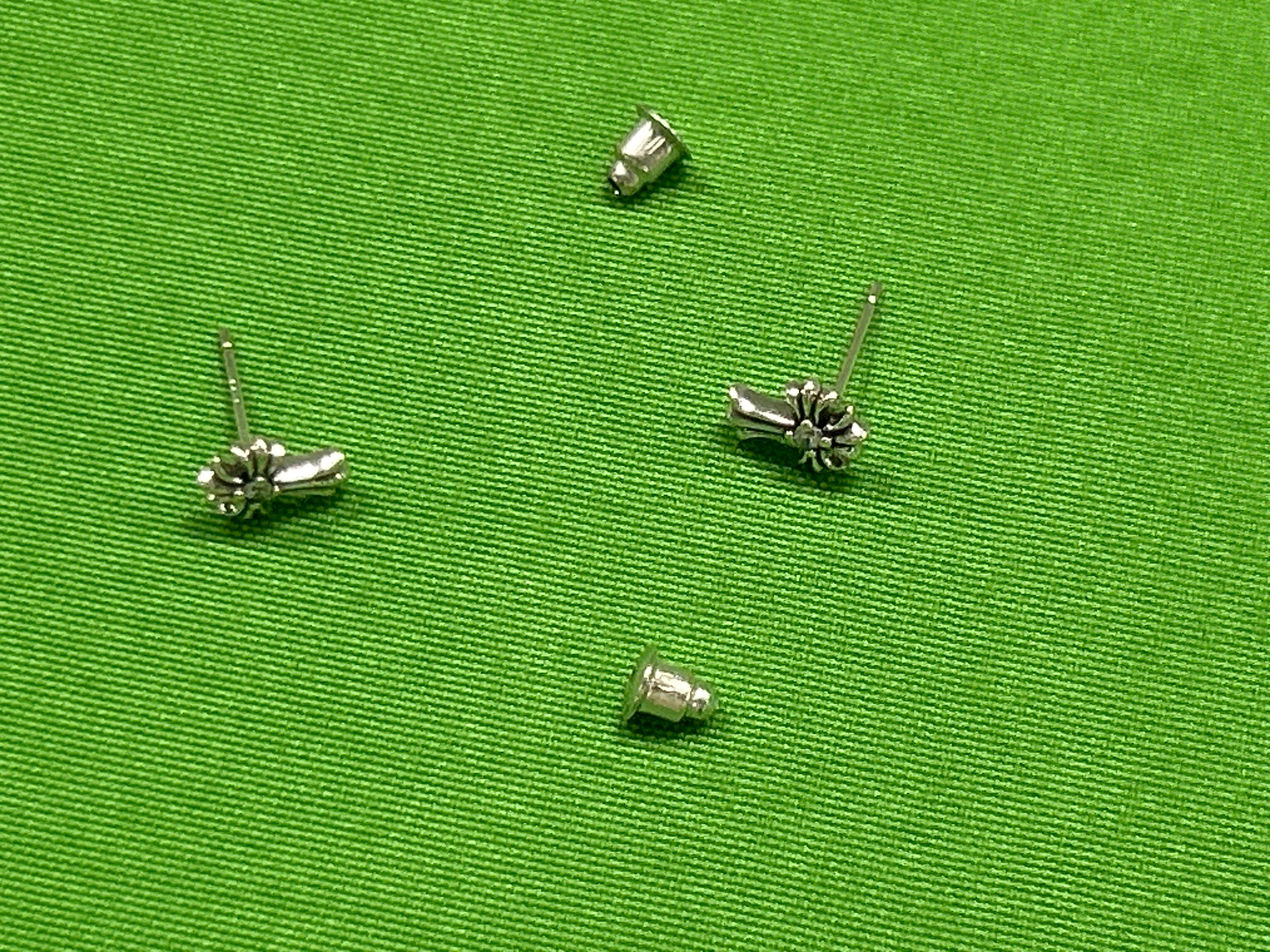 Foto QC 6 de Chrome Hearts CH Cross Earrings Silver Diamond Silver