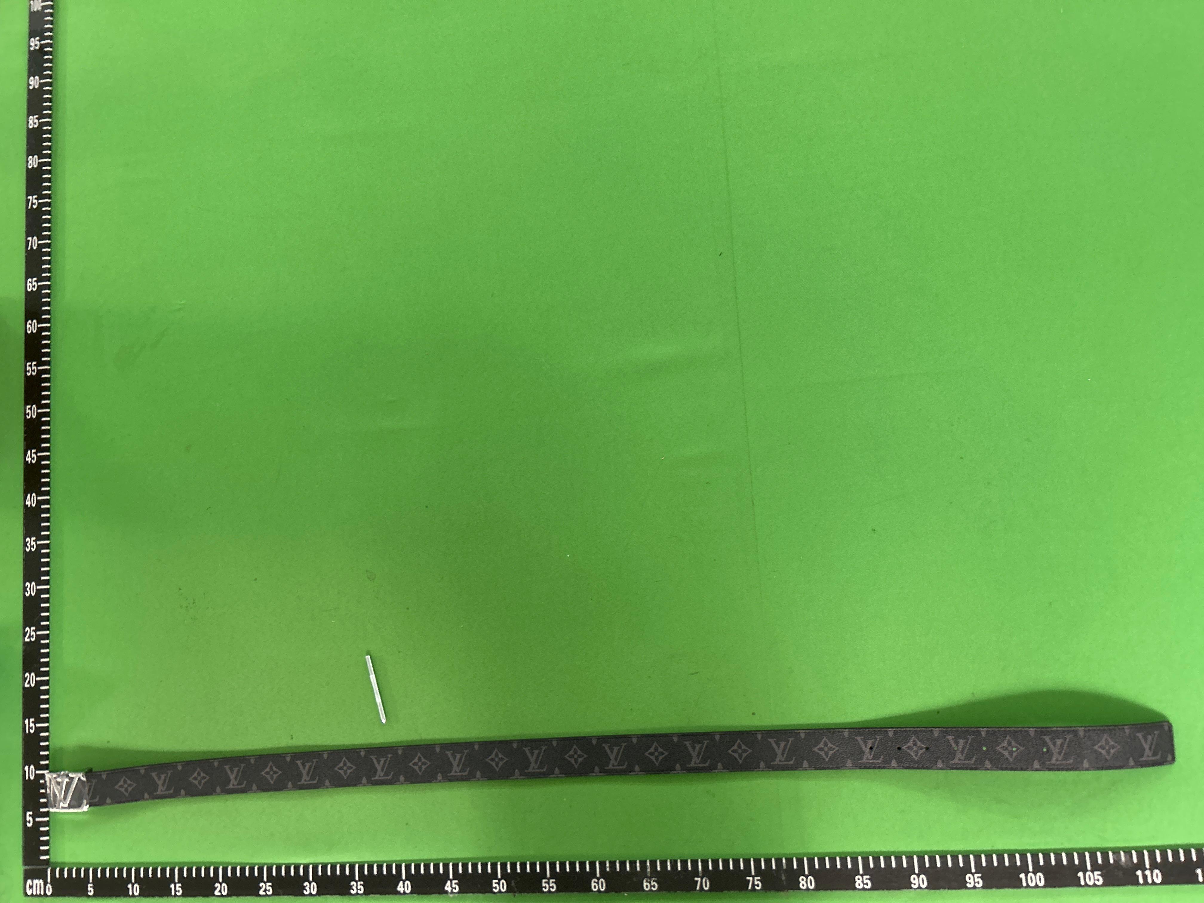 Foto QC 2 de Louis Vuitton LV Initiales Belt Monogram Eclipse