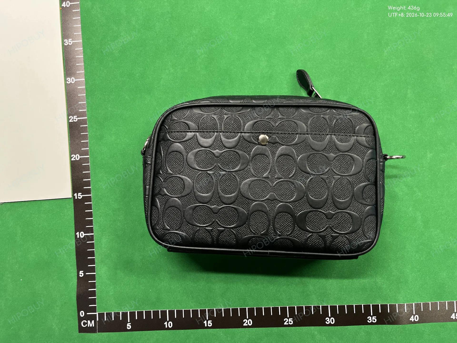 Foto QC 5 de Coach Graham Crossbody Black Signature Leather