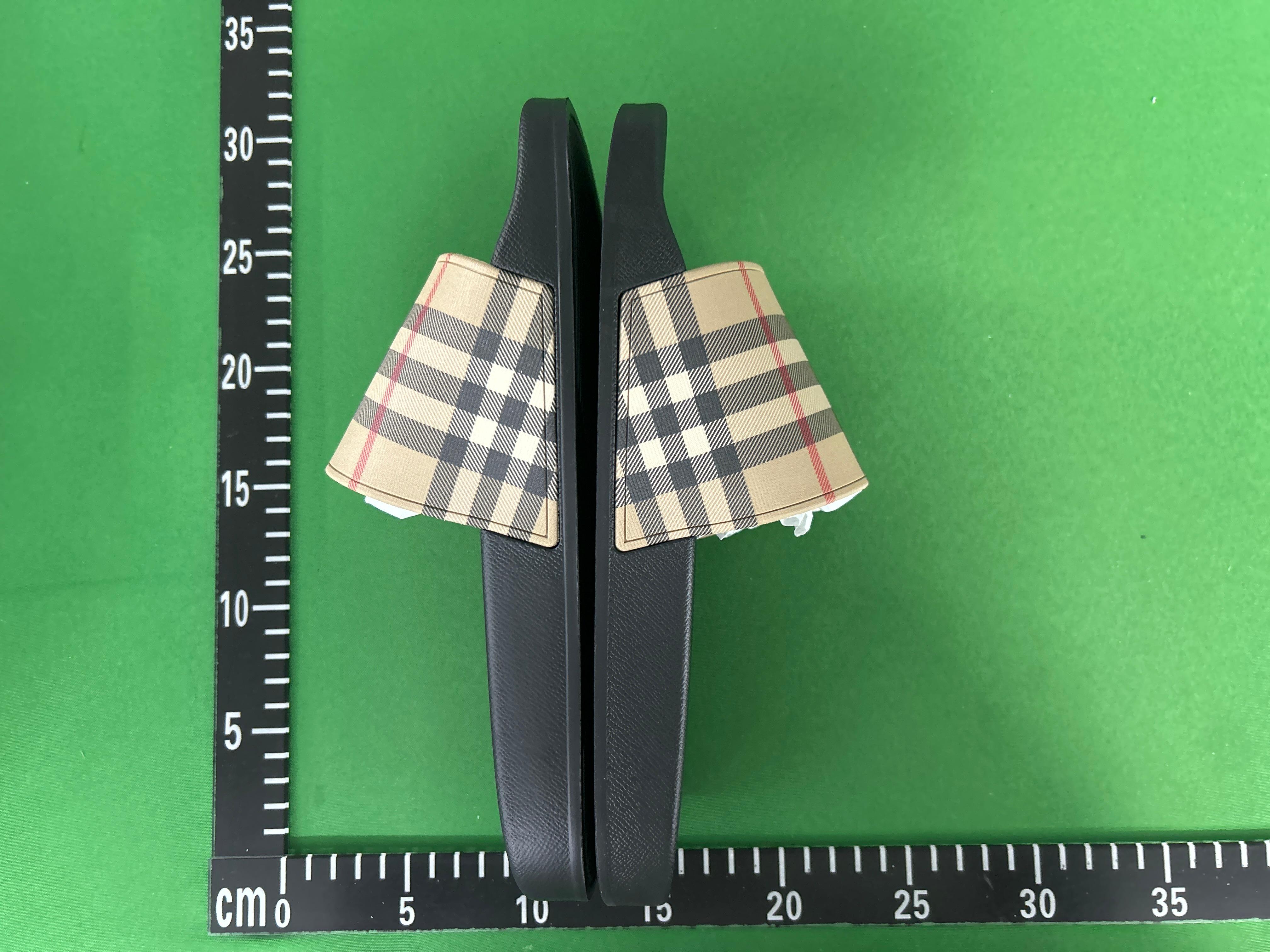 Foto QC 4 de burberry Slides Rubber Vintage Check