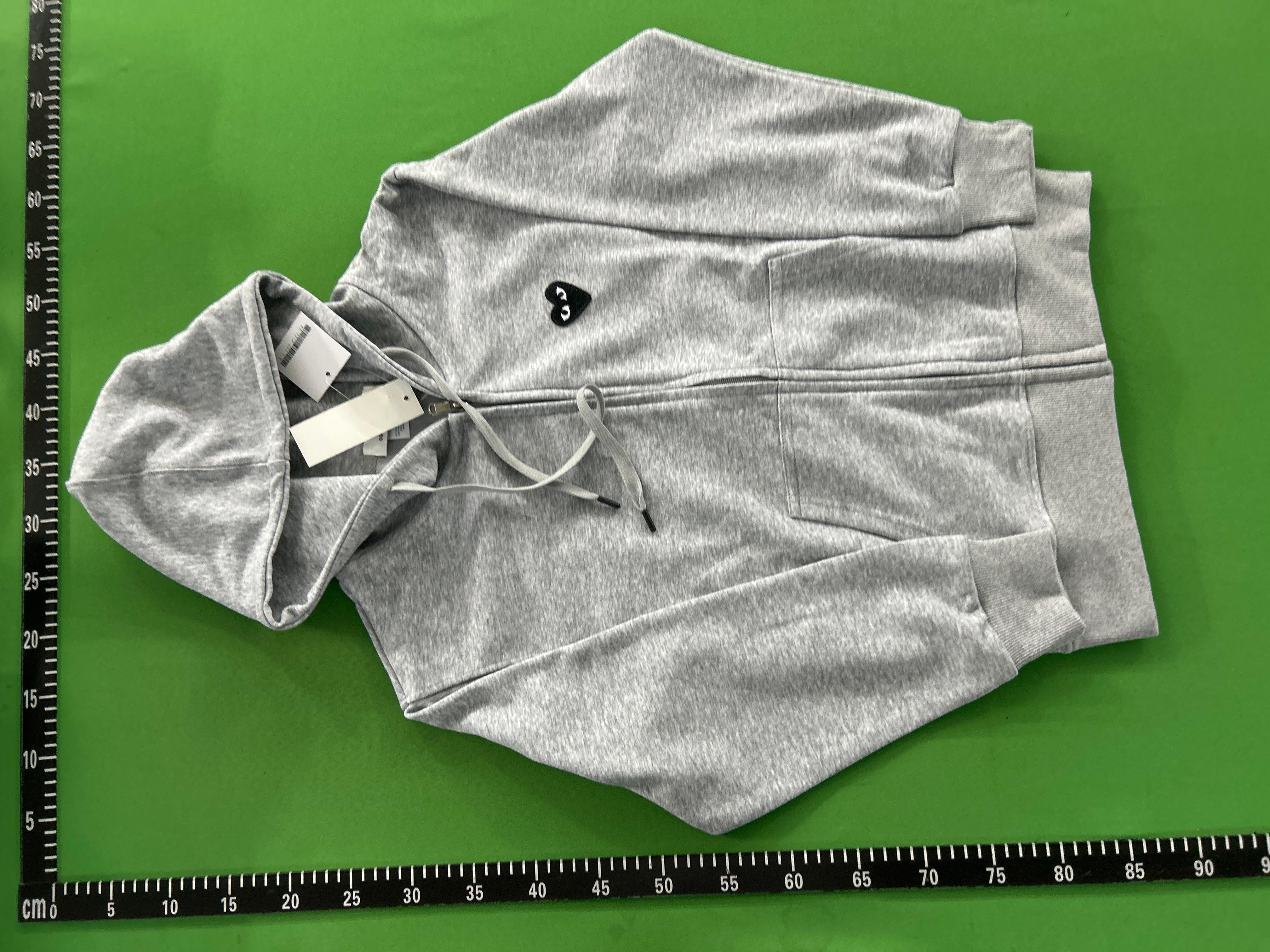 Foto QC 3 de Comme des Garçons Play Holiday Emoji Sweater Hoodie Off-White