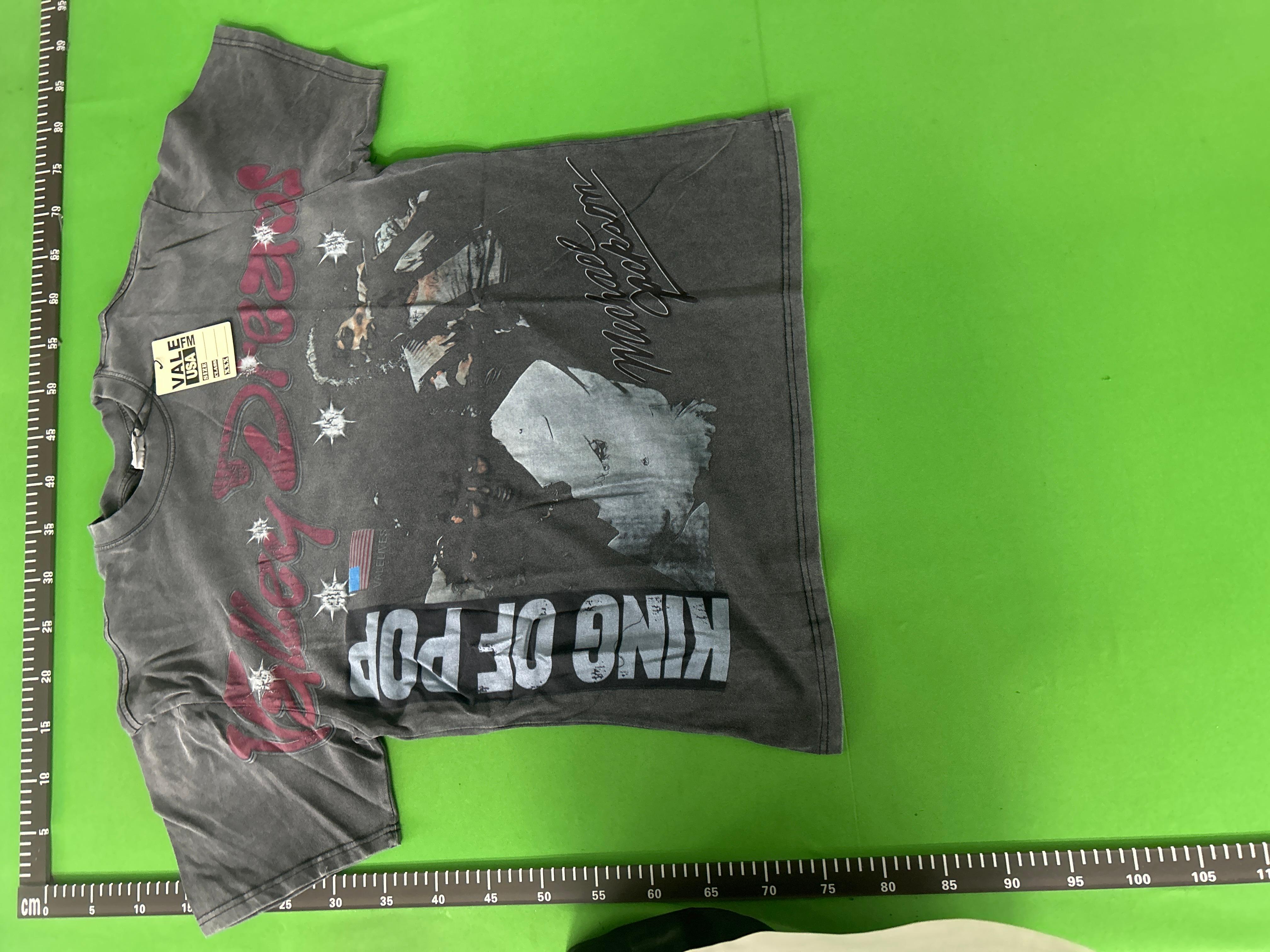 Foto QC 3 de ValeForever T-shirt Valley Dreams Rhinestone Graphic Washed Red
