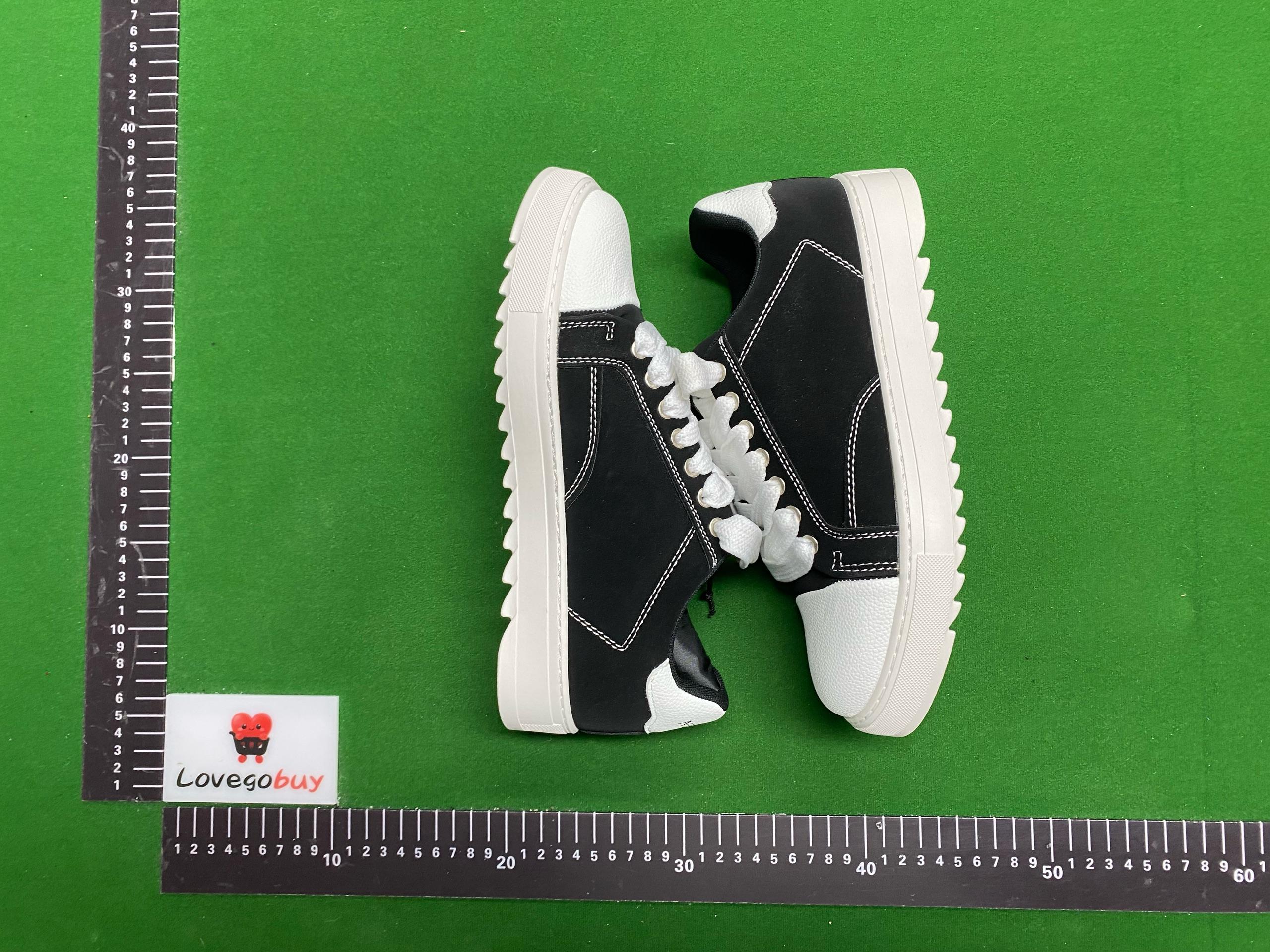 Foto QC 1 de NUMERIS Canvas Low Cow Print