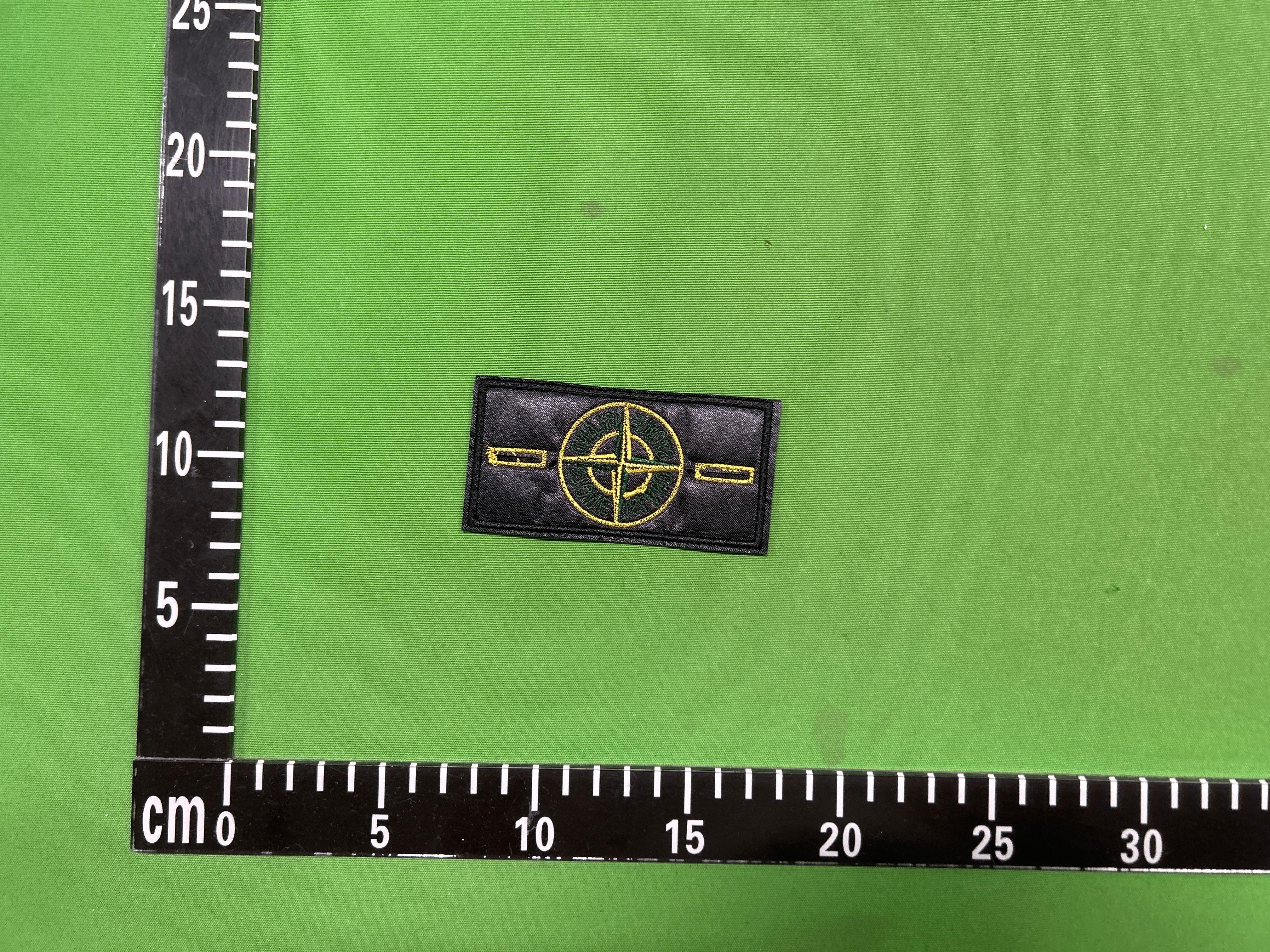 Foto QC 4 de Stone Island Crewneck Sweater Badge Black