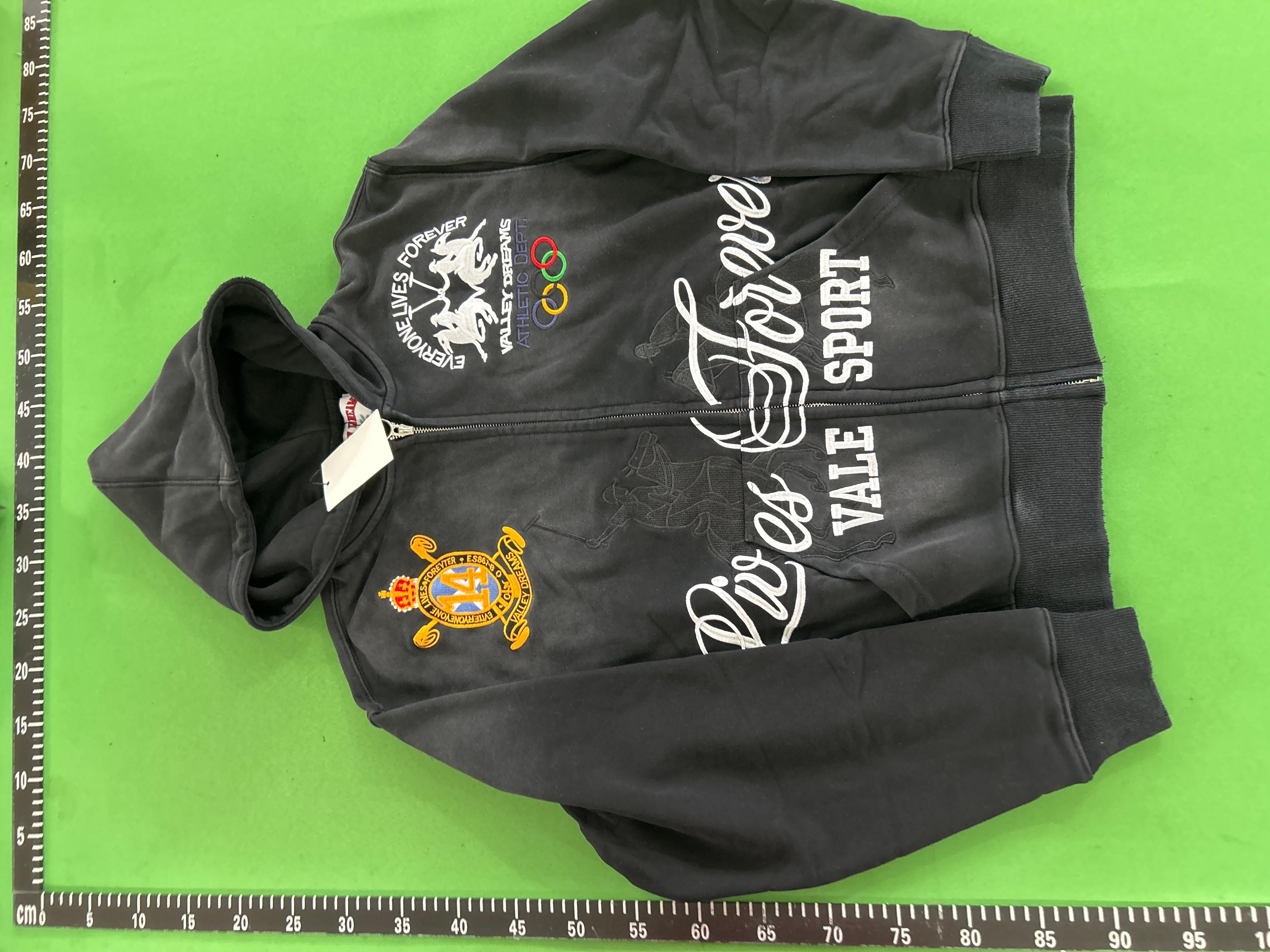 Foto QC 2 de Vale Forever Valley Dreams Heraldic Shield Pullover Hoodie Washed Black