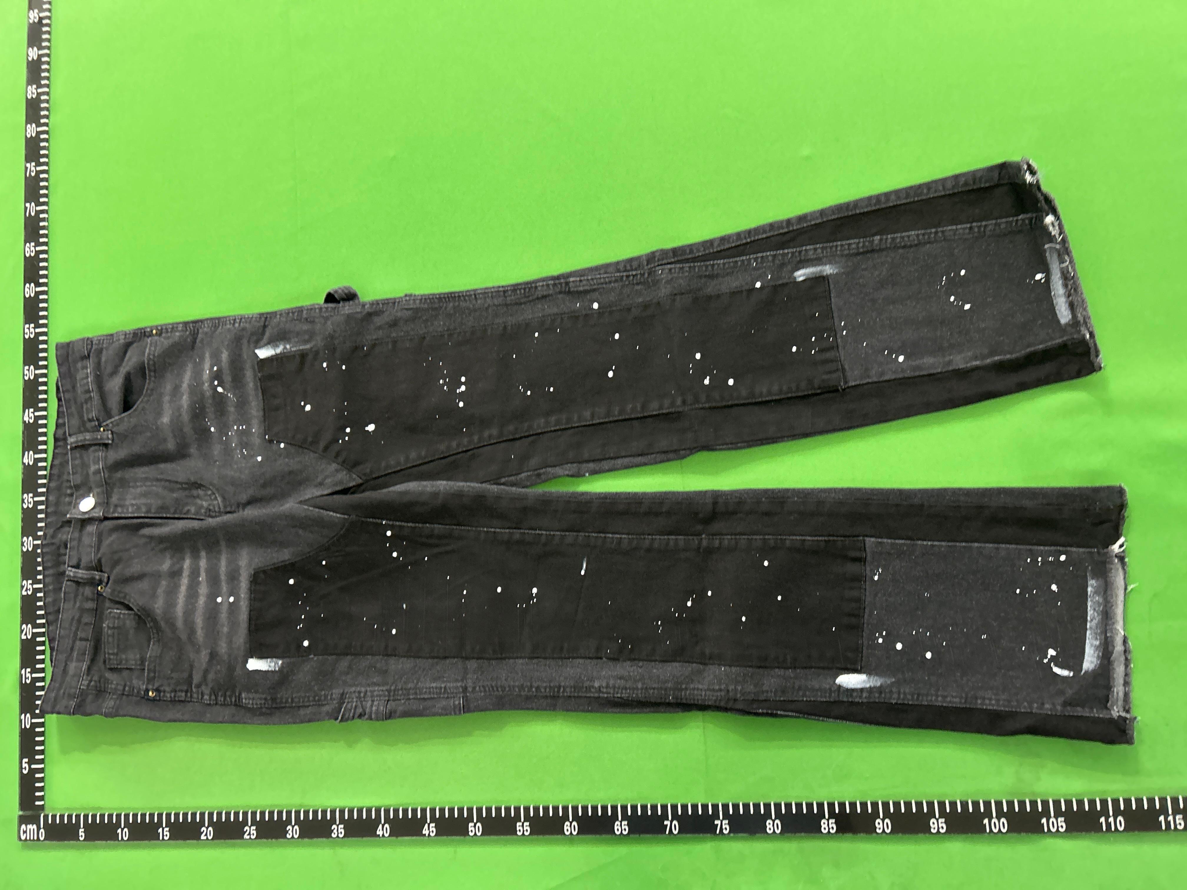 Foto QC 7 de Other Jeans Cargo Flared Paint Splatter Black