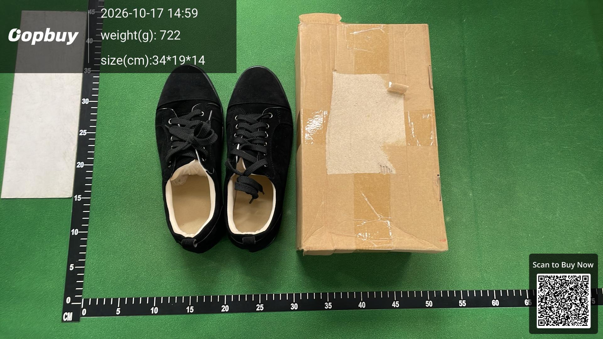 Foto QC 7 de Christian Louboutin Louis Junior Suede Low Top Sneakers
