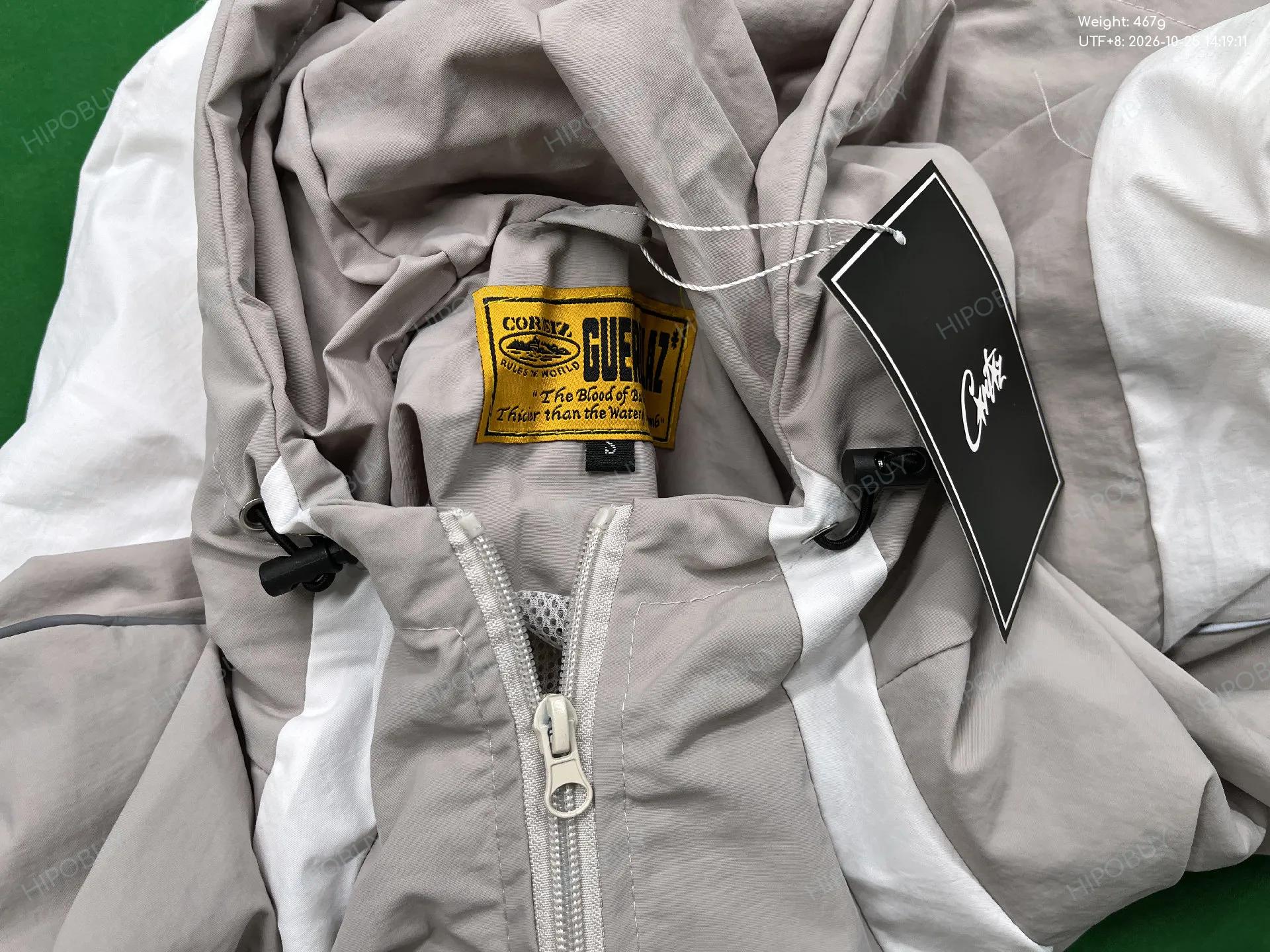 Foto QC 1 de Corteiz Cargo Shorts Loose Black Yellow
