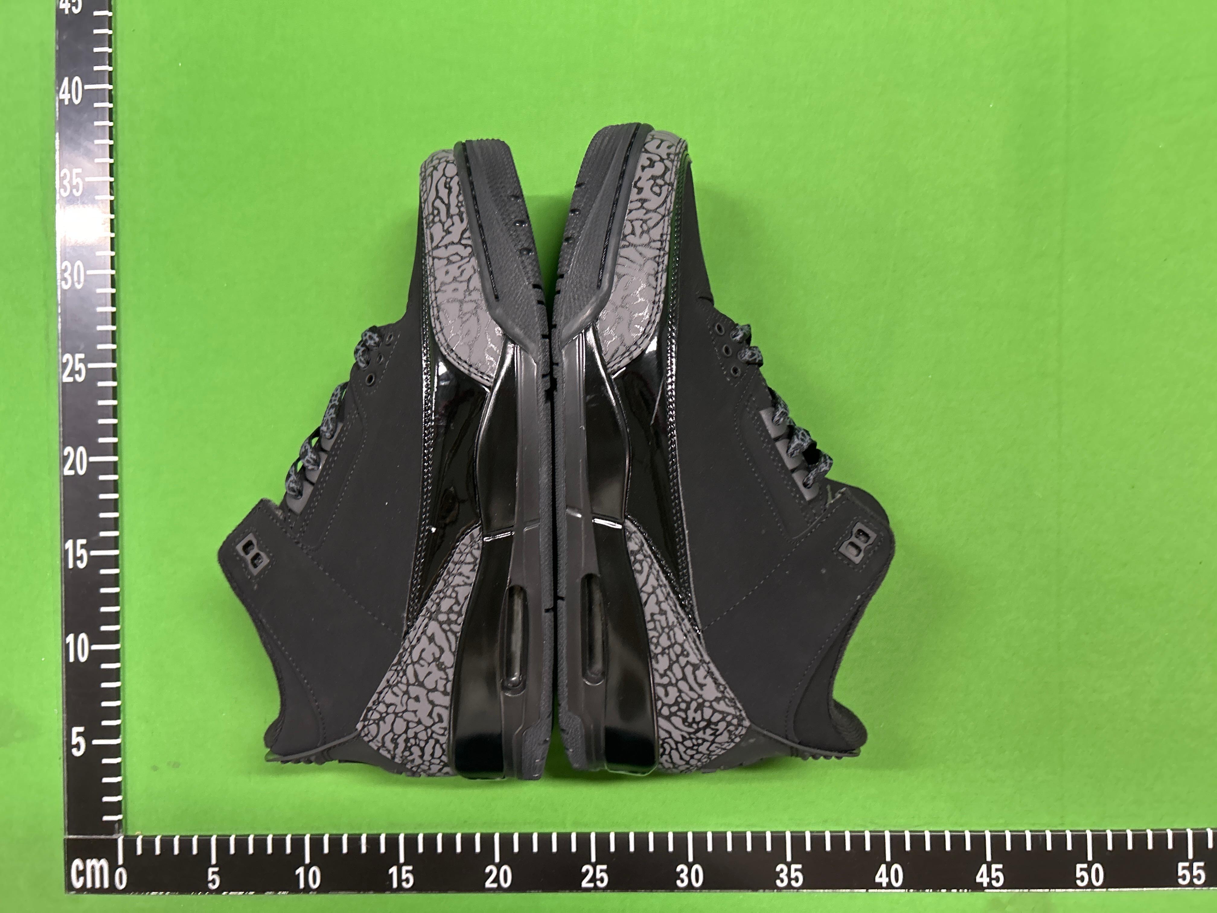 Foto QC 4 de Jordan 3 Retro Black Cat 136064-002