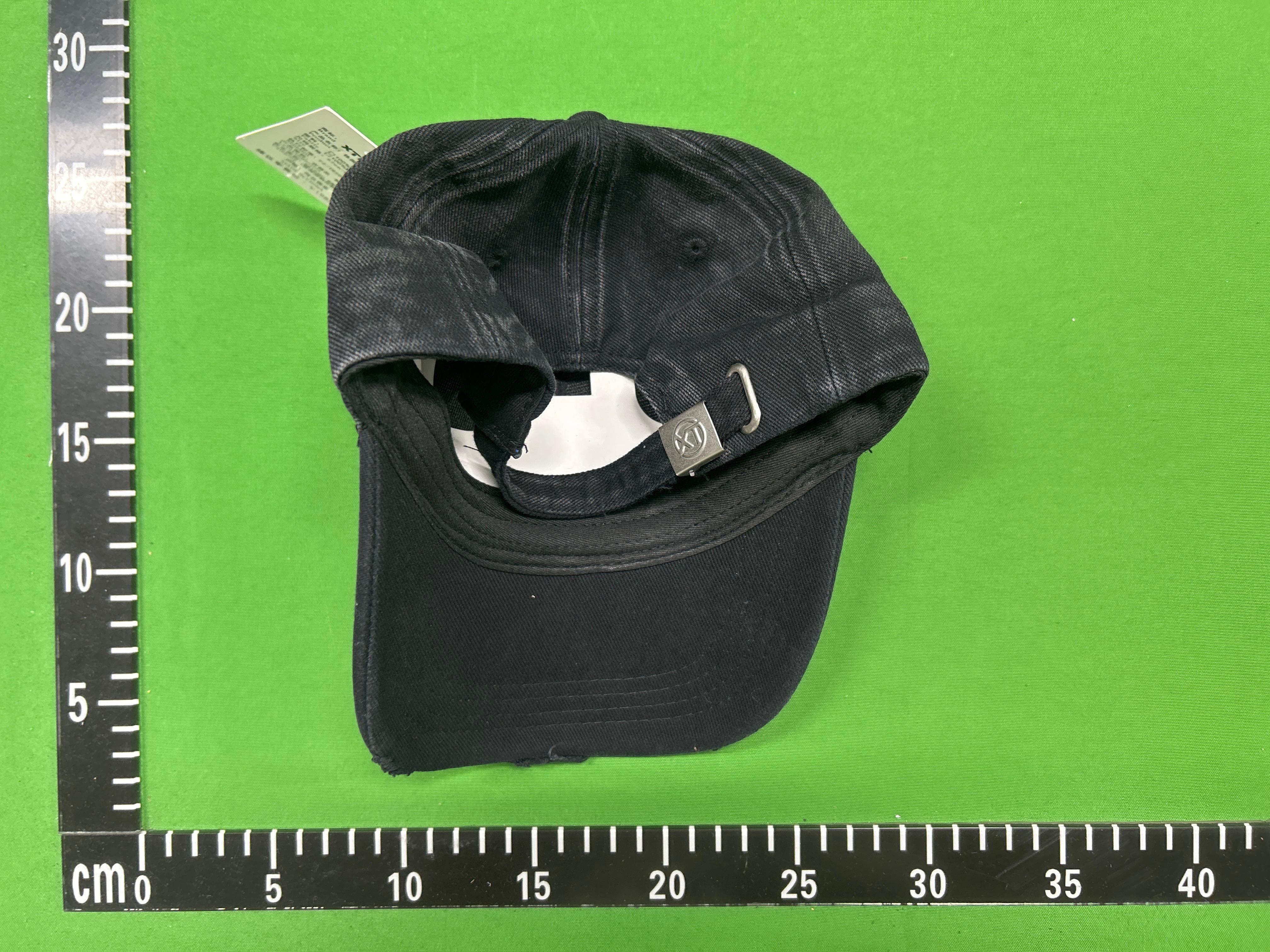 Foto QC 1 de Miu Miu Logo Distressed Cap Grey
