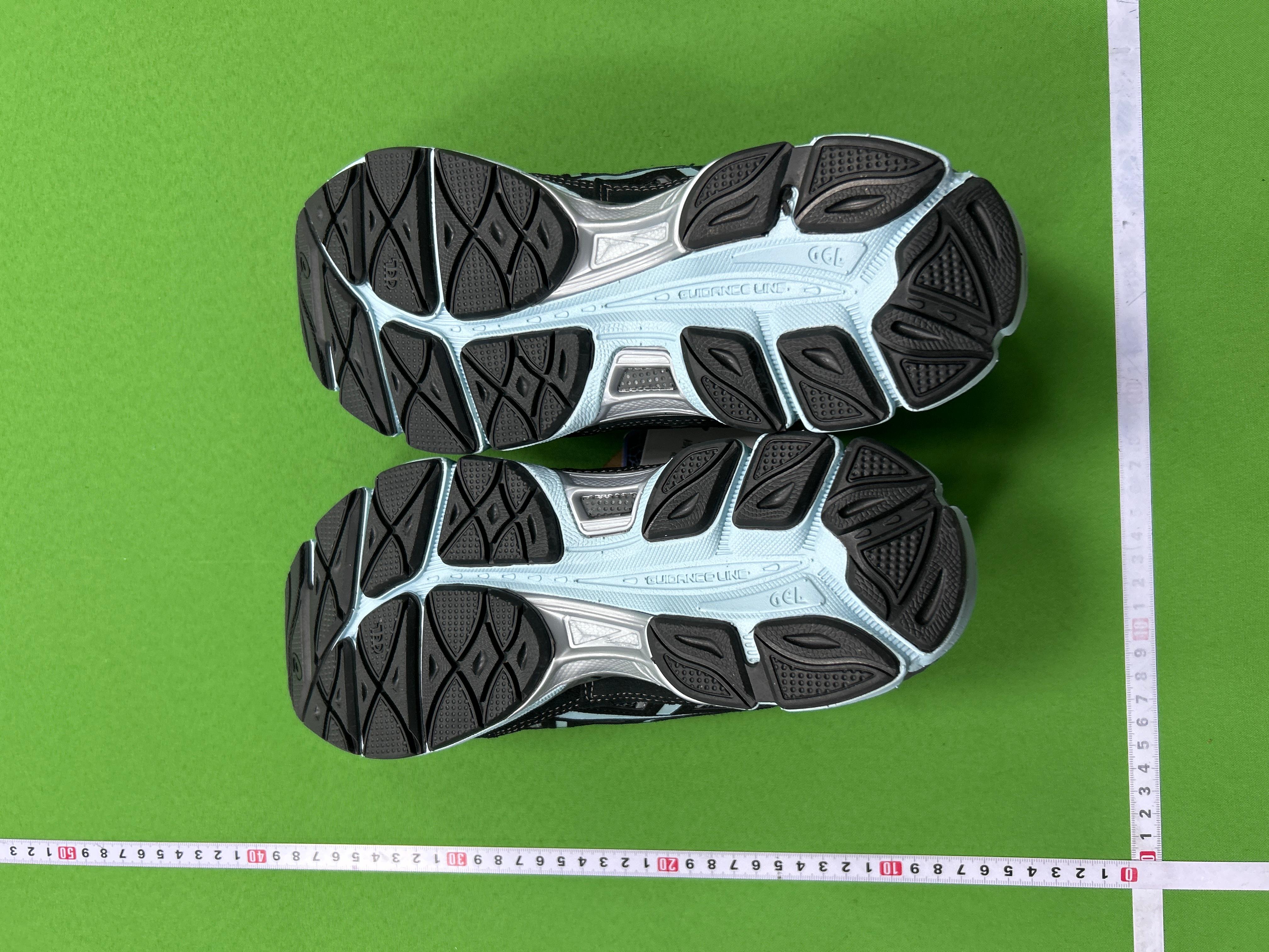 Foto QC 6 de ASICS GEL-NYC Oyster Grey 1201A789-020