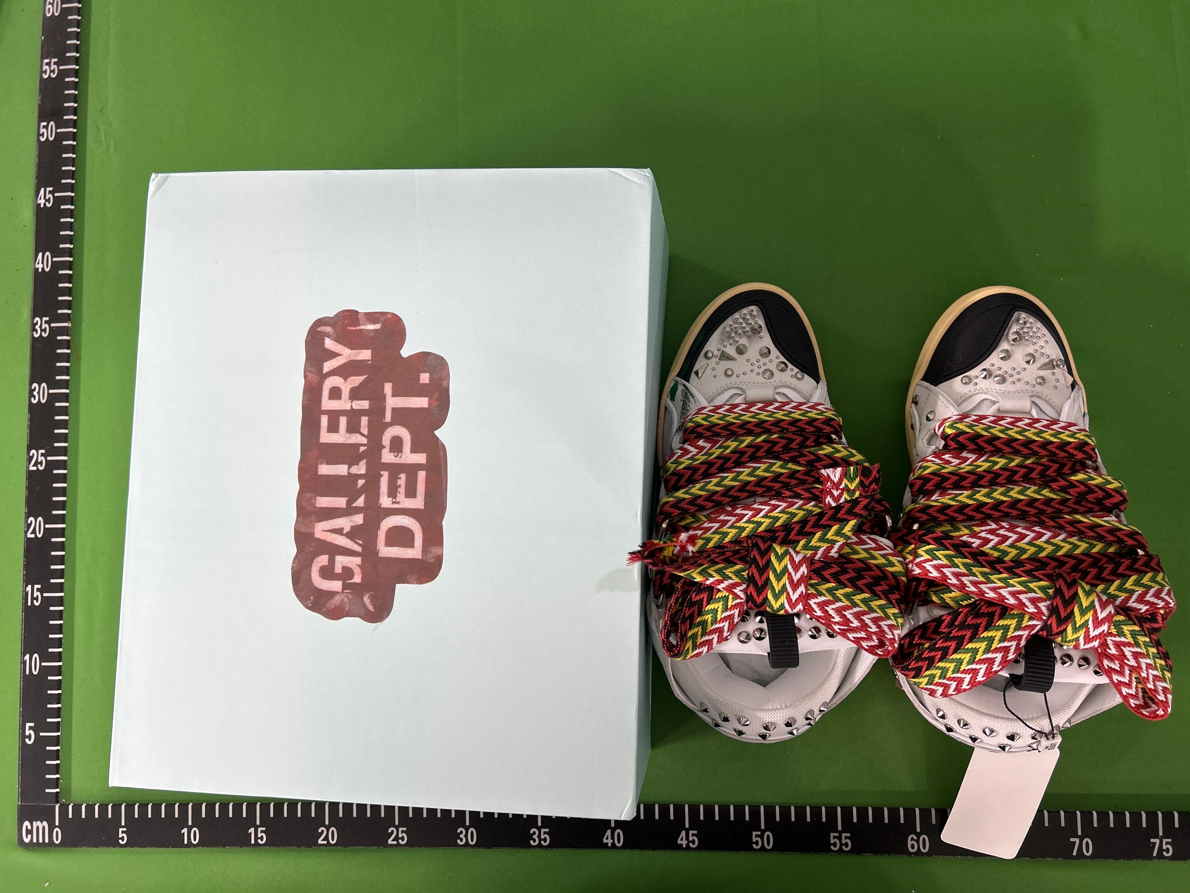 Foto QC 2 de Lanvin Curb Low Pale Pink FM-SKRK11-DRA2-A20-51