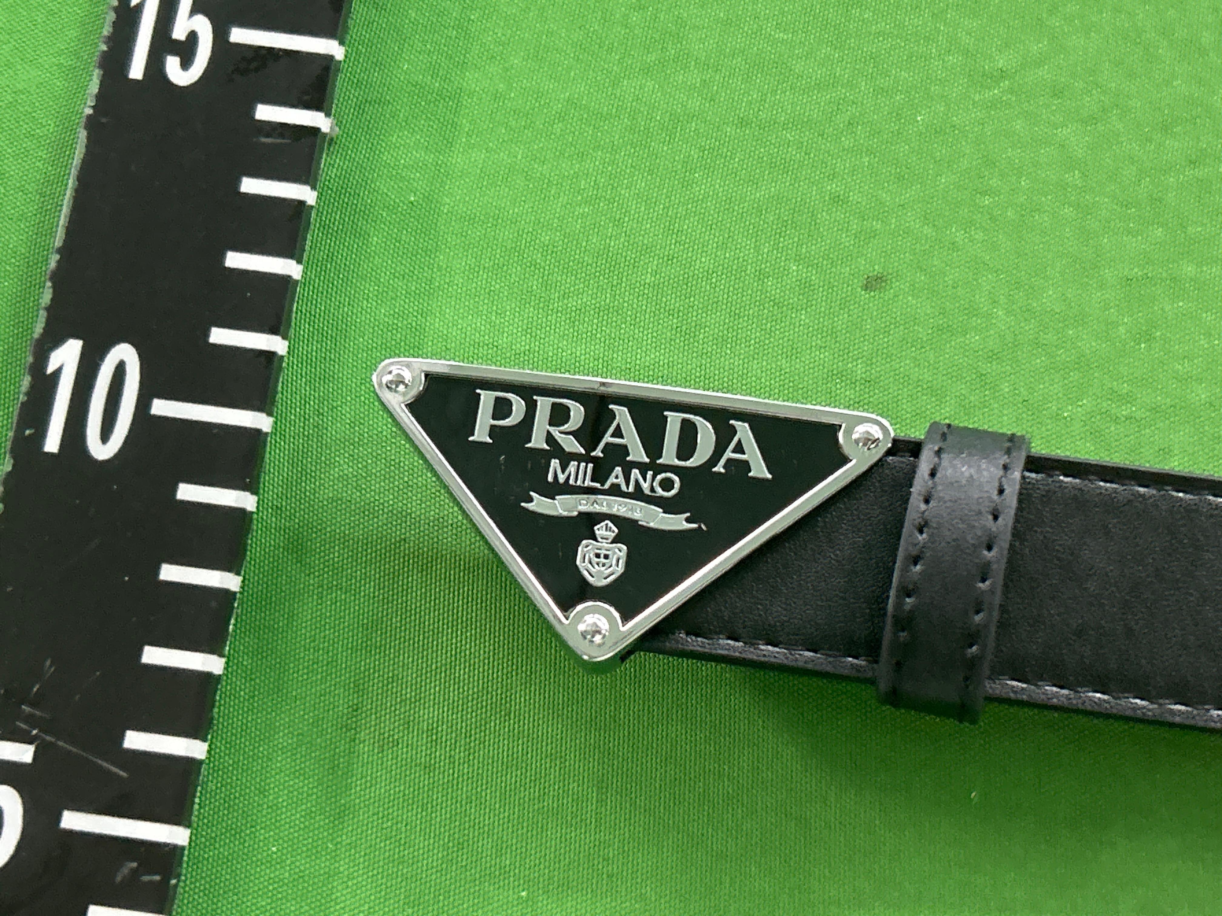 Foto QC 1 de Prada Triangle Logo Belt Black