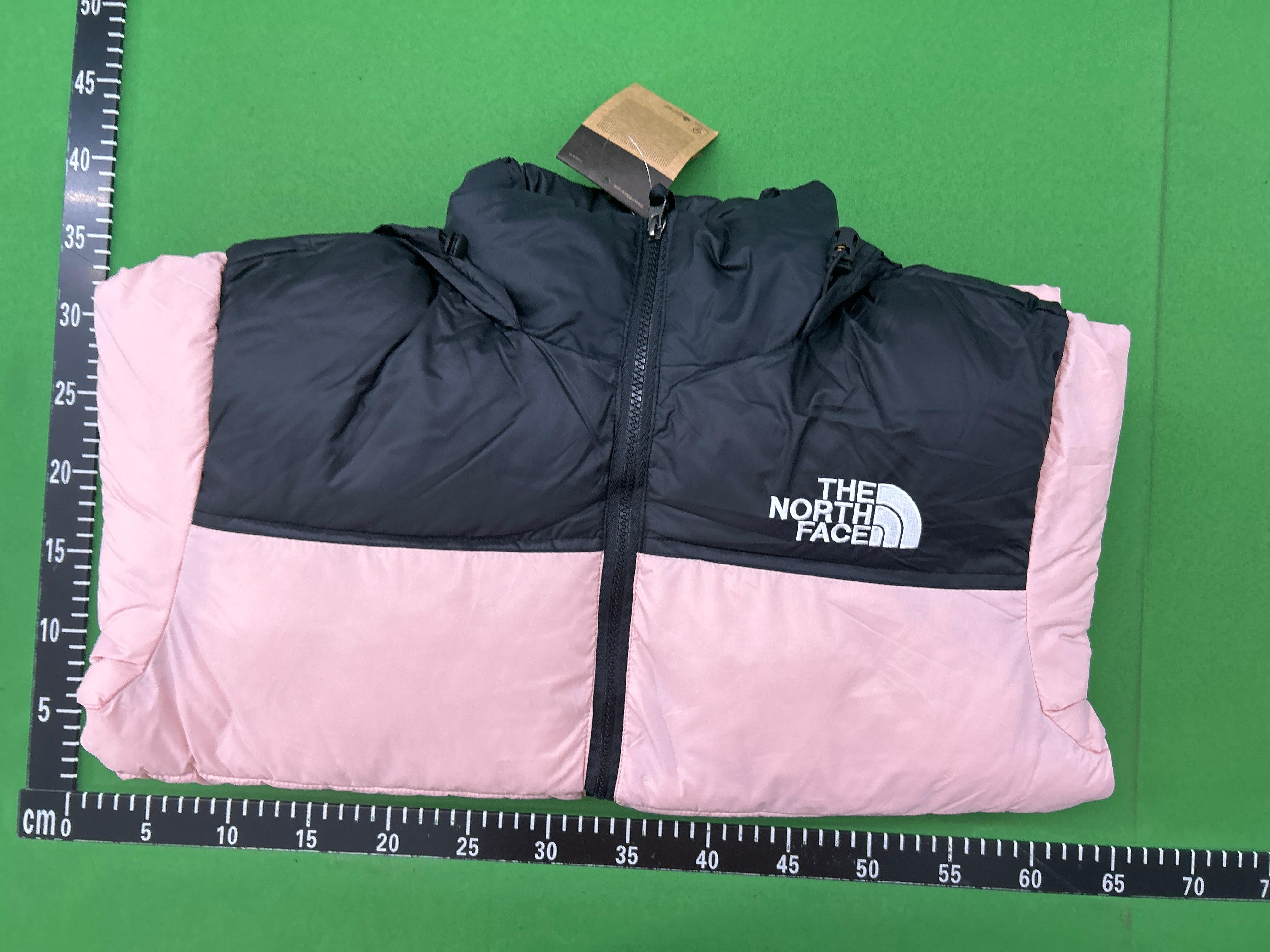Foto QC 5 de The North Face 1996 Retro Nuptse Puffer Jacket Synthetic Down Black